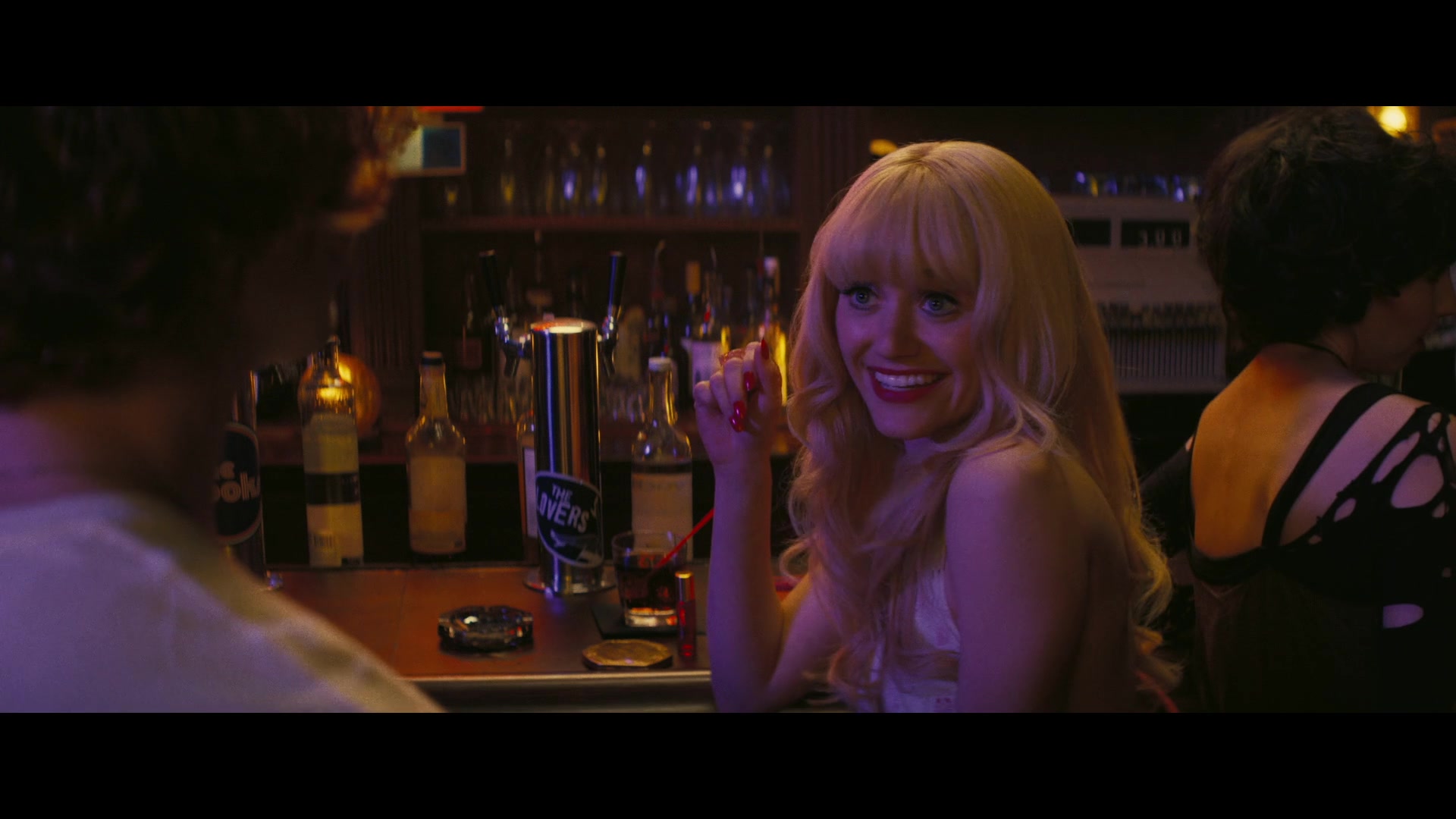 Angelyne_S01E01_Dream_Machine_1080p_ERW_001222.jpg