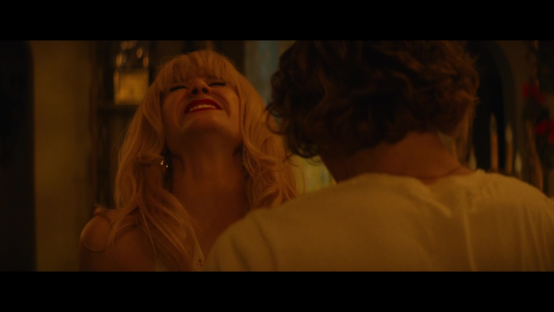 Angelyne_S01E01_Dream_Machine_1080p_ERW_002118.jpg