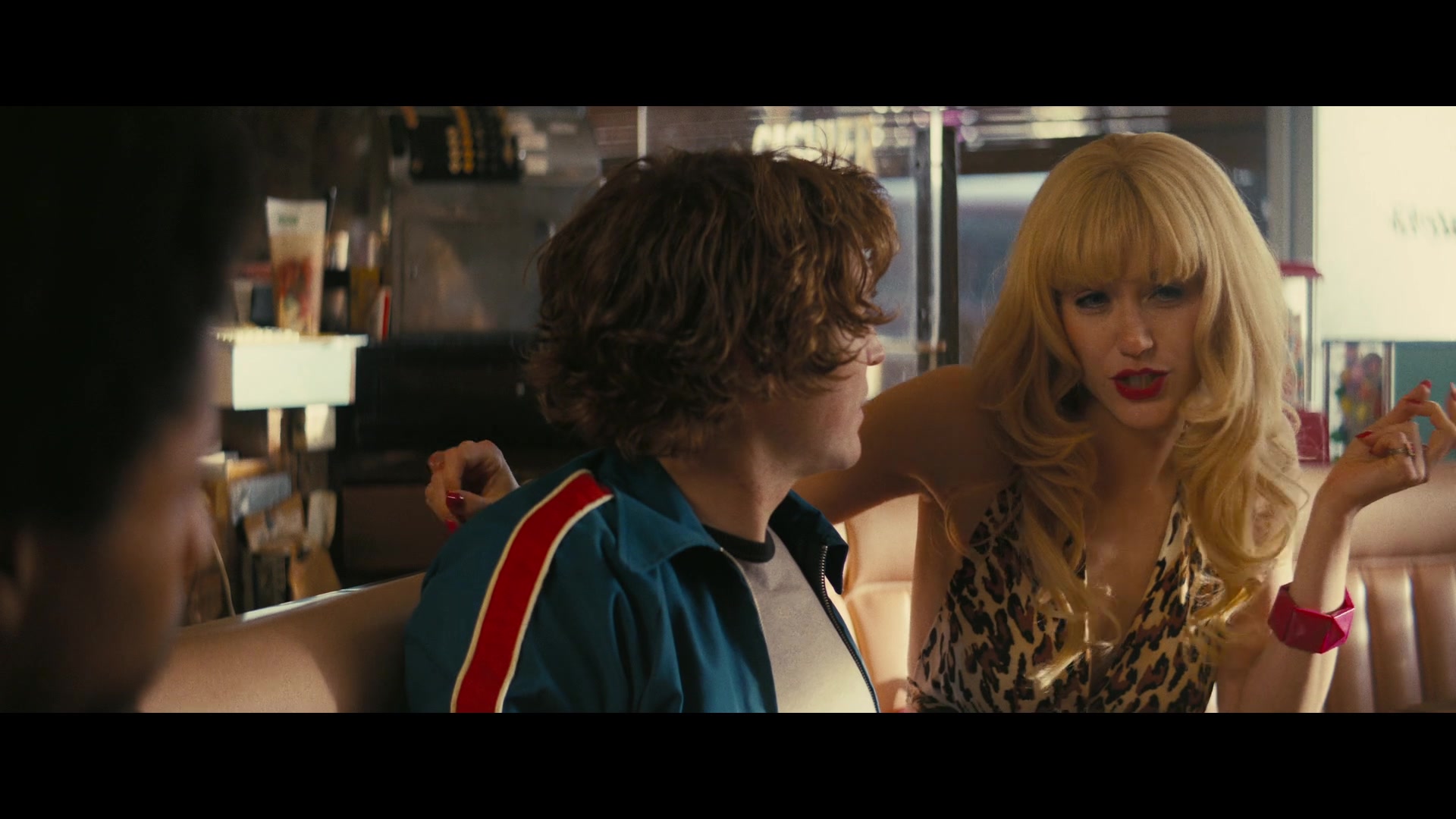Angelyne_S01E01_Dream_Machine_1080p_ERW_002521.jpg