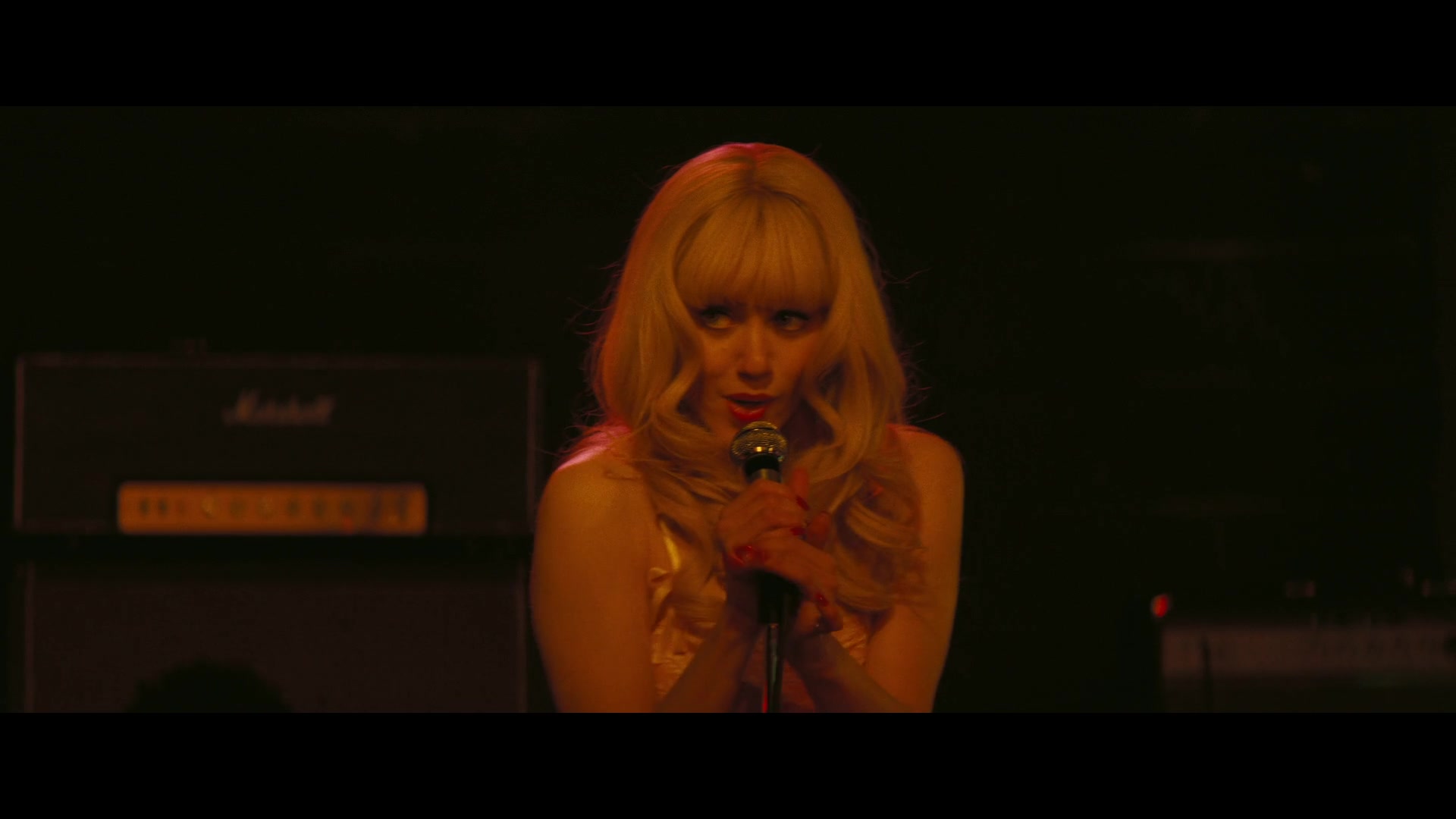 Angelyne_S01E01_Dream_Machine_1080p_ERW_002834.jpg