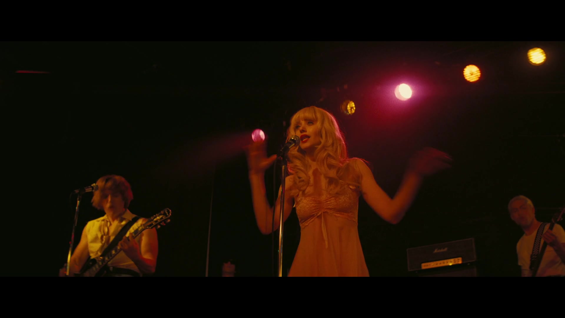 Angelyne_S01E01_Dream_Machine_1080p_ERW_002890.jpg