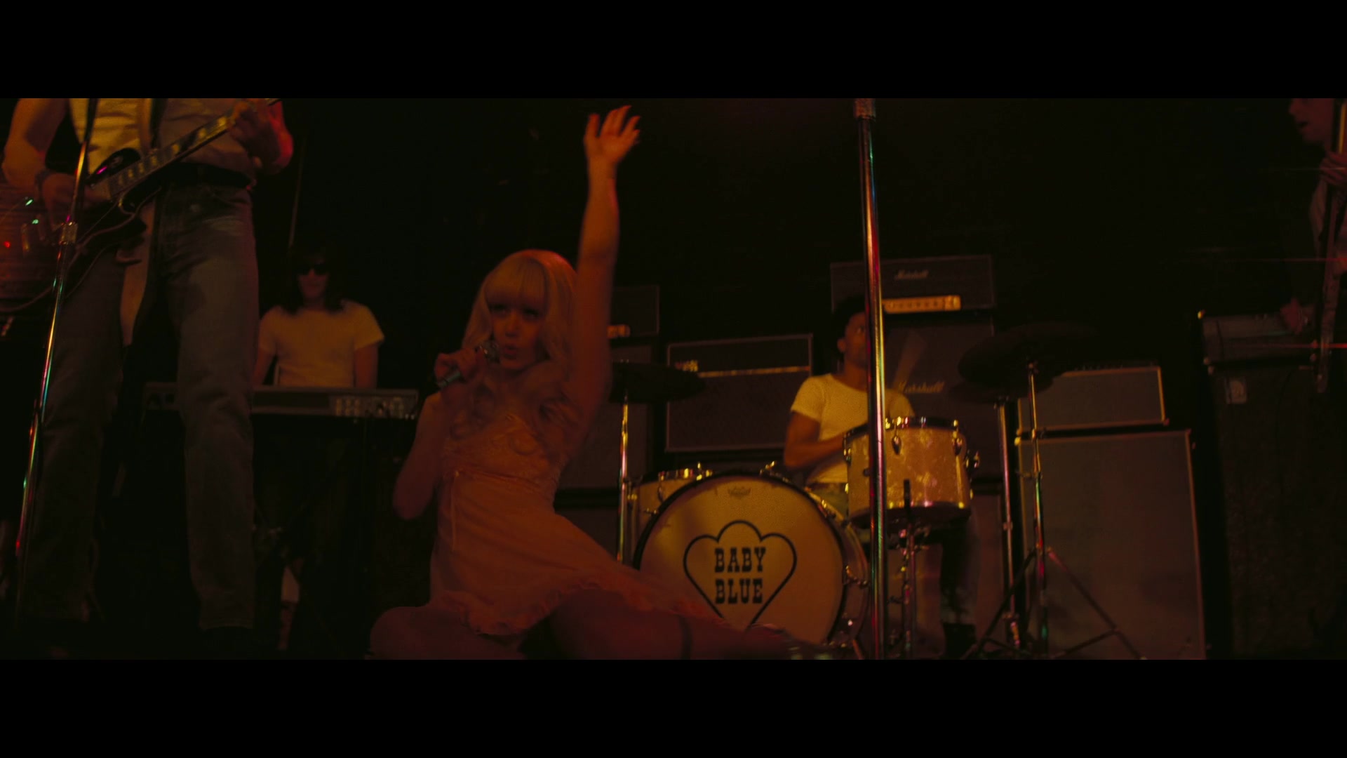 Angelyne_S01E01_Dream_Machine_1080p_ERW_002979.jpg