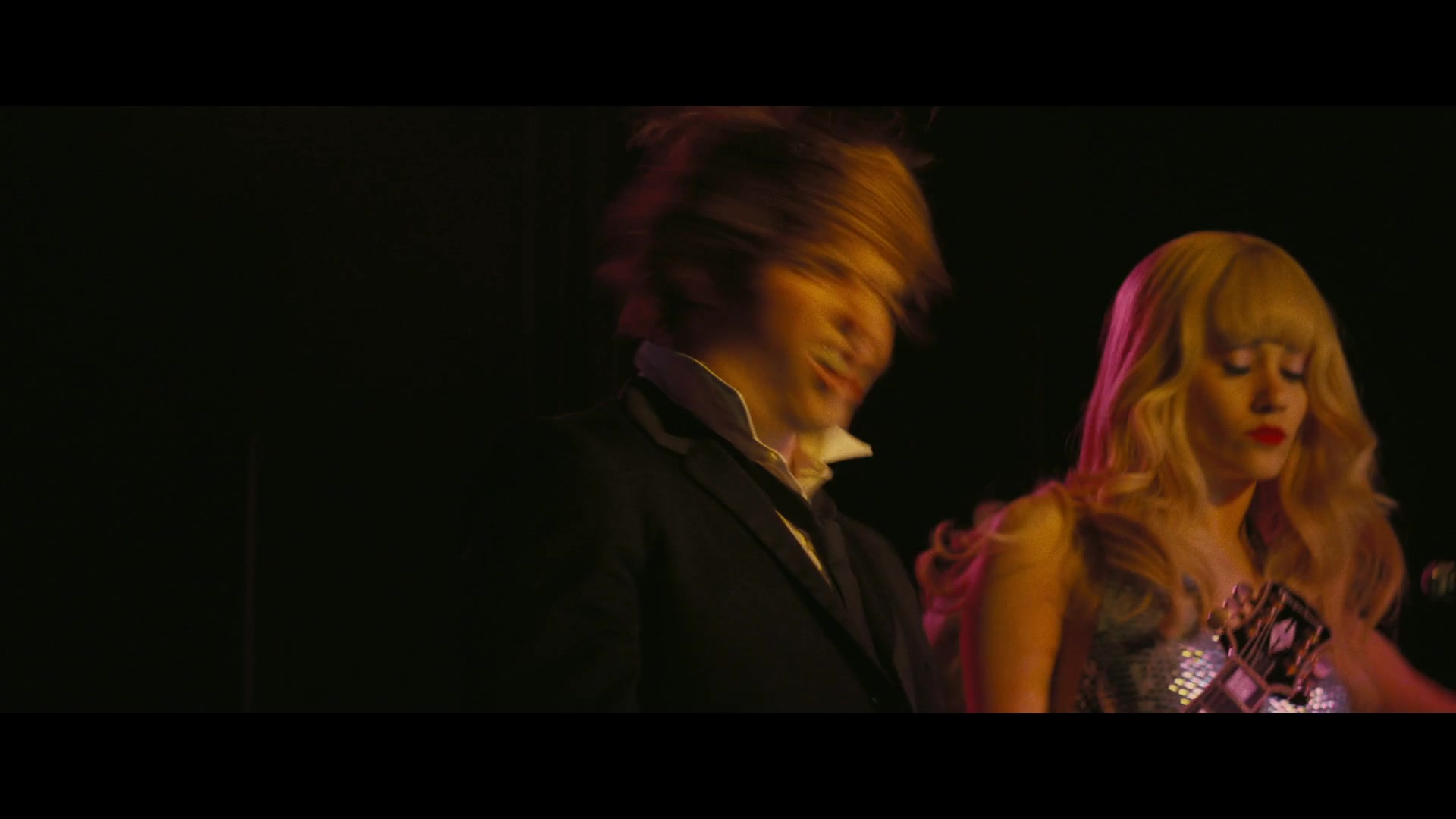 Angelyne_S01E01_Dream_Machine_1080p_ERW_003817.jpg