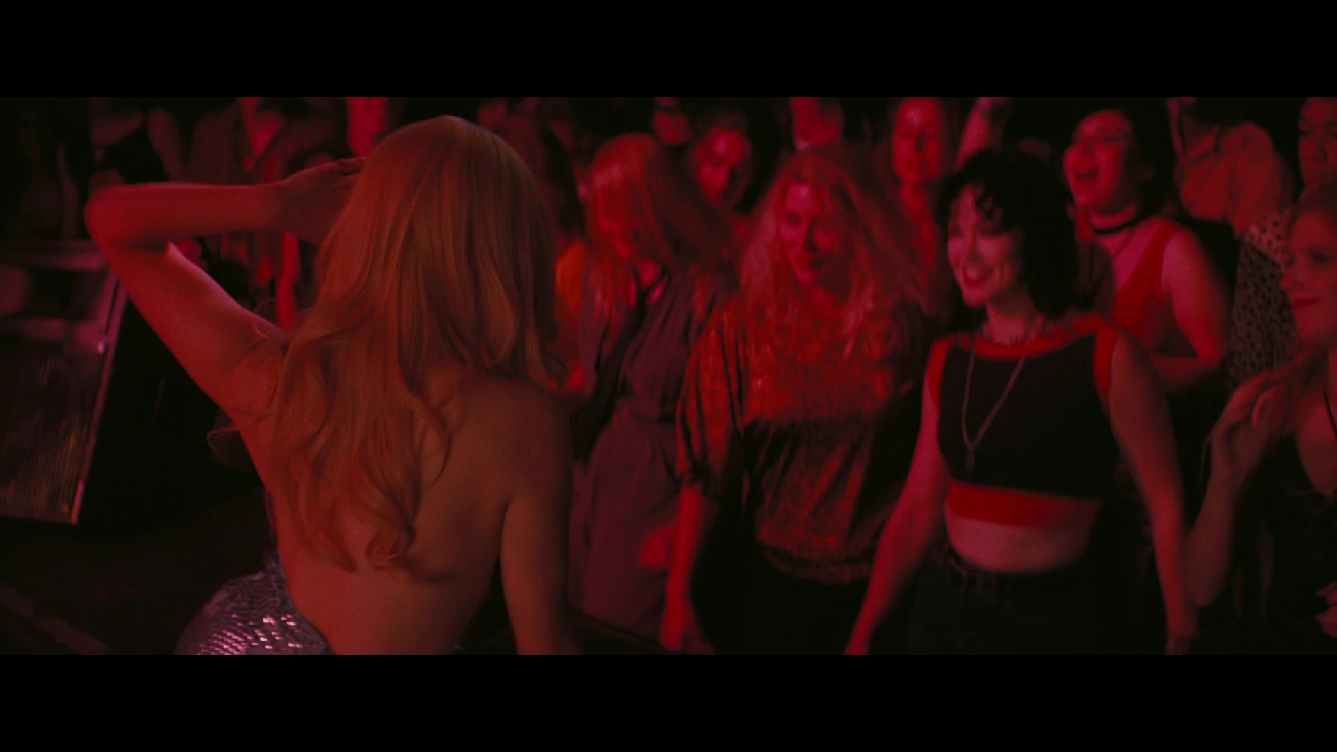 Angelyne_S01E01_Dream_Machine_1080p_ERW_003834.jpg