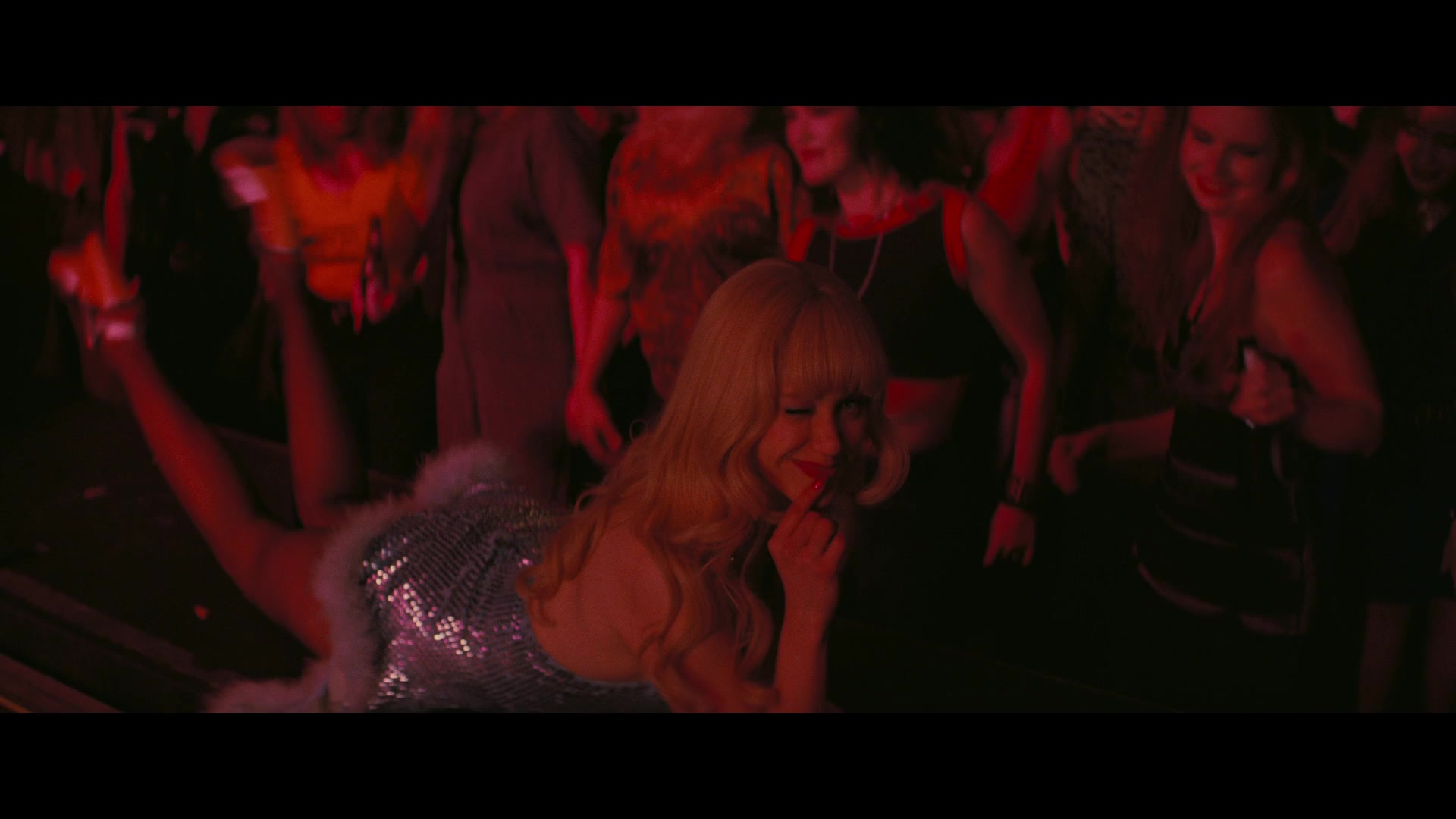 Angelyne_S01E01_Dream_Machine_1080p_ERW_003845.jpg