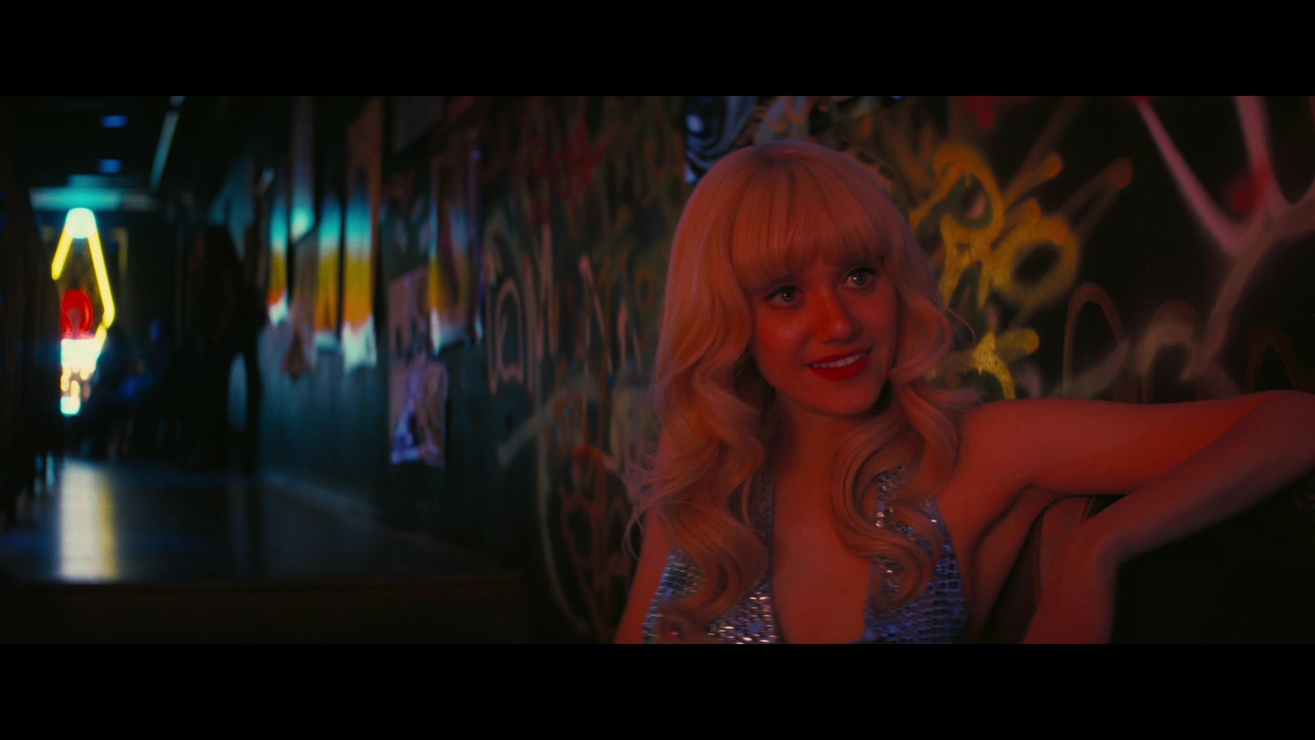 Angelyne_S01E01_Dream_Machine_1080p_ERW_003999.jpg