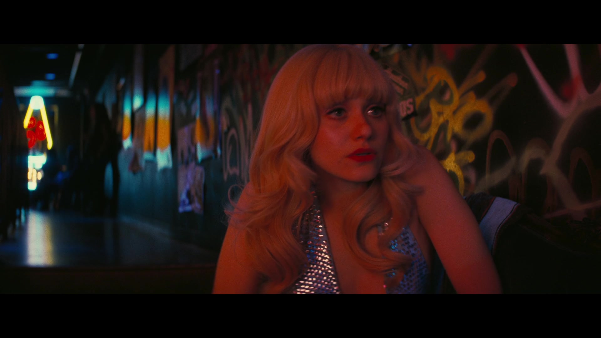 Angelyne_S01E01_Dream_Machine_1080p_ERW_004017.jpg