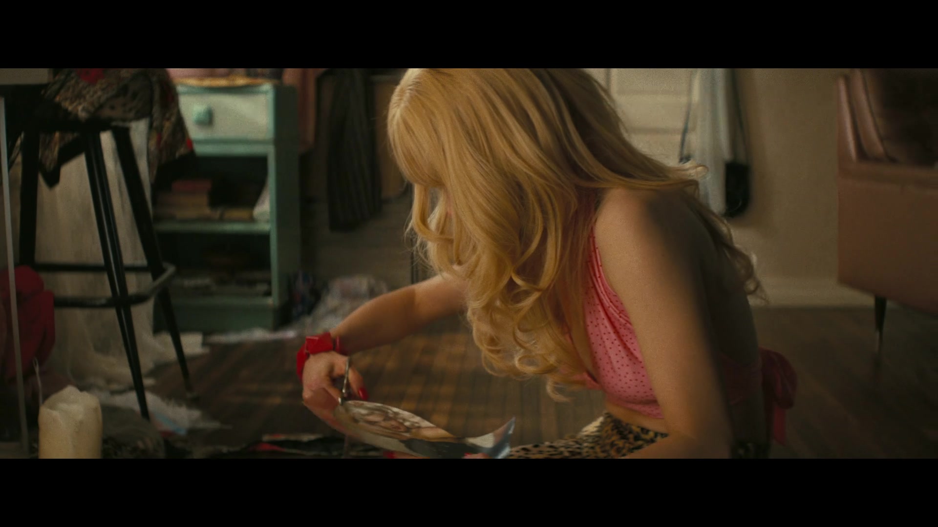 Angelyne_S01E01_Dream_Machine_1080p_ERW_004507.jpg