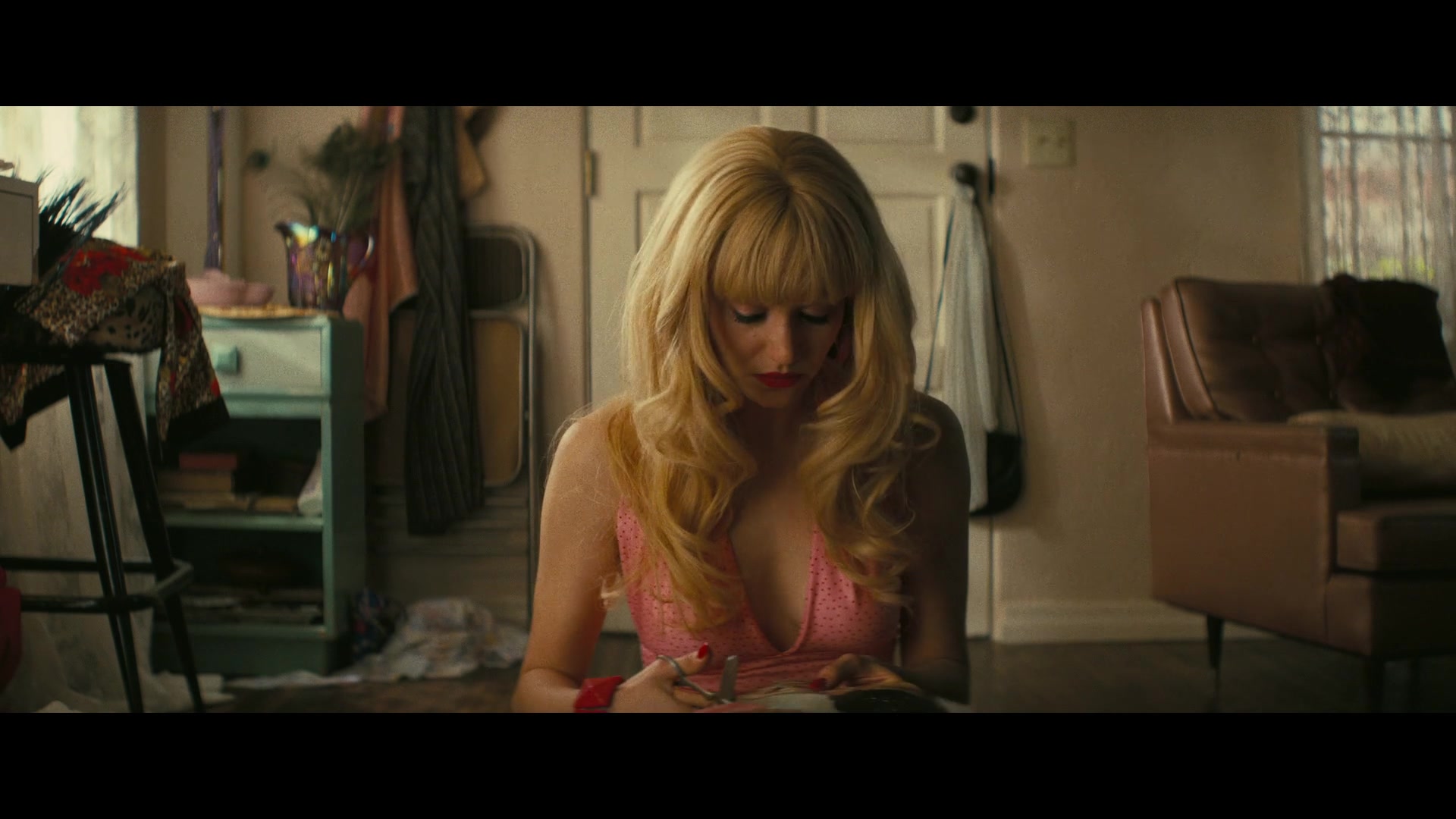 Angelyne_S01E01_Dream_Machine_1080p_ERW_004527.jpg