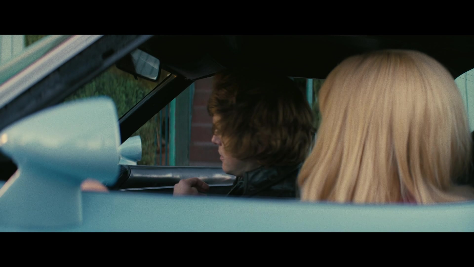 Angelyne_S01E01_Dream_Machine_1080p_ERW_004876.jpg