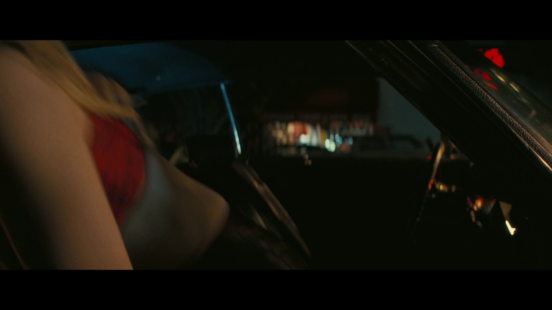 Angelyne_S01E01_Dream_Machine_1080p_ERW_005442.jpg