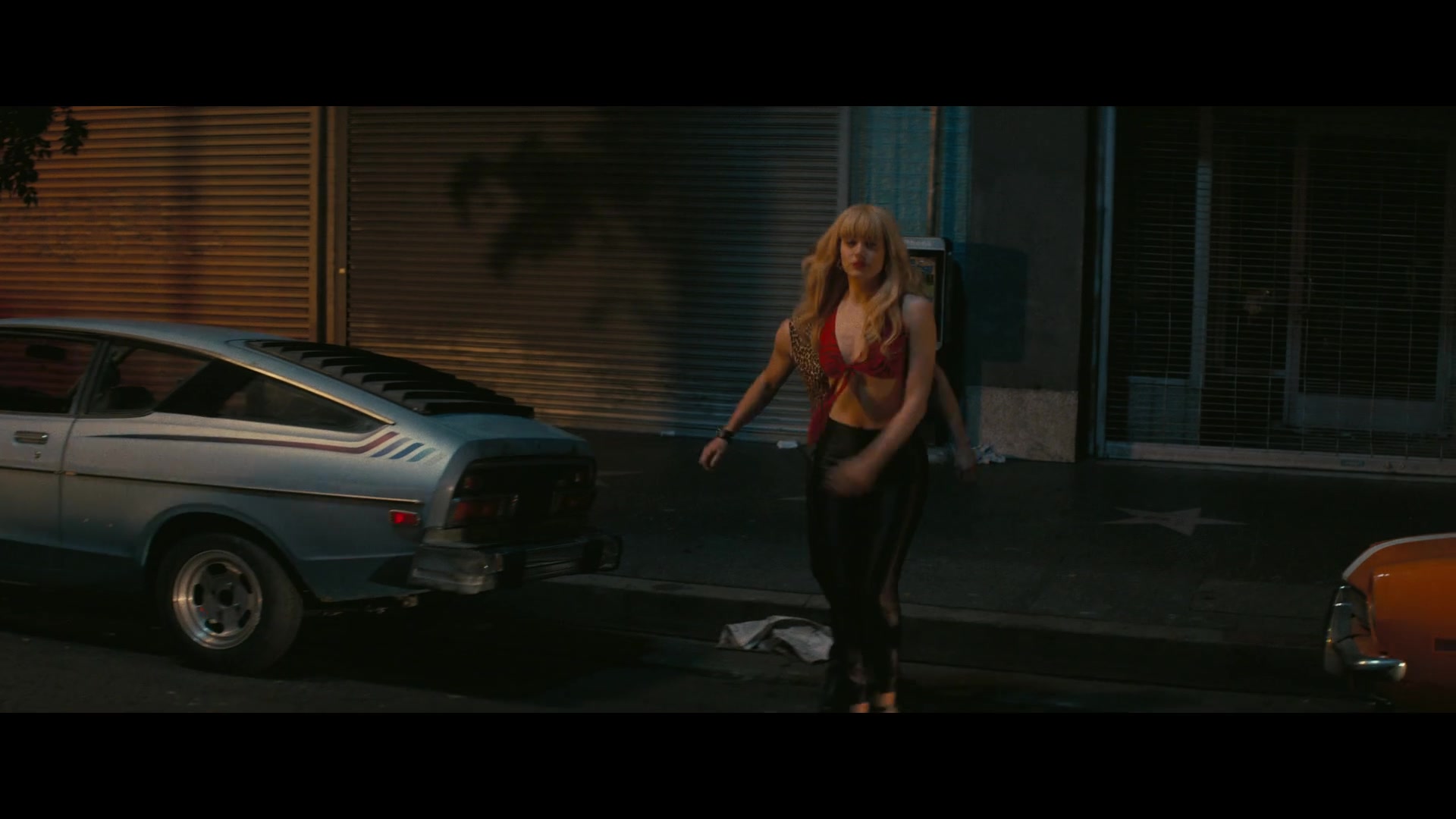 Angelyne_S01E01_Dream_Machine_1080p_ERW_005694.jpg