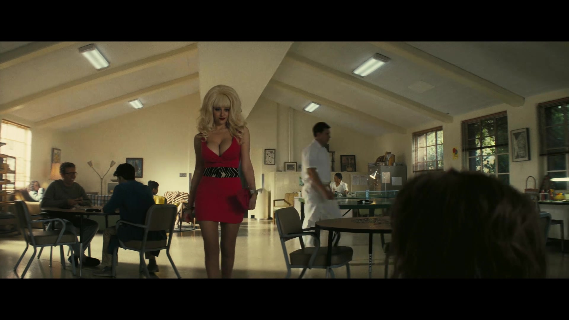 Angelyne_S01E01_Dream_Machine_1080p_ERW_006279.jpg