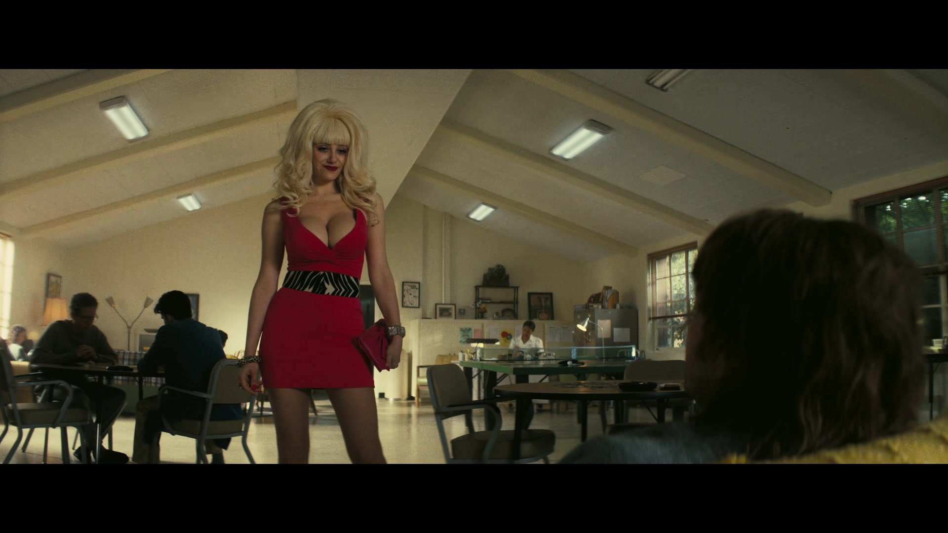 Angelyne_S01E01_Dream_Machine_1080p_ERW_006302.jpg