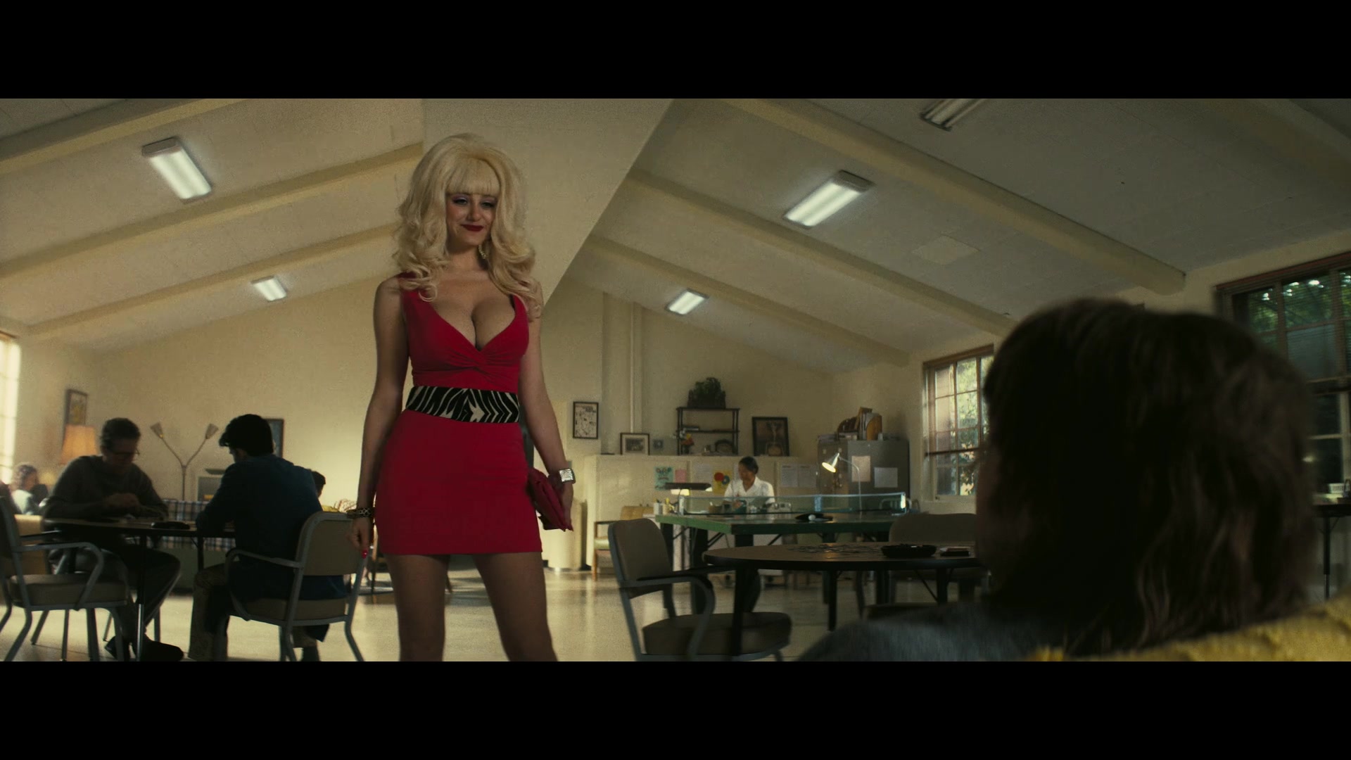 Angelyne_S01E01_Dream_Machine_1080p_ERW_006307.jpg