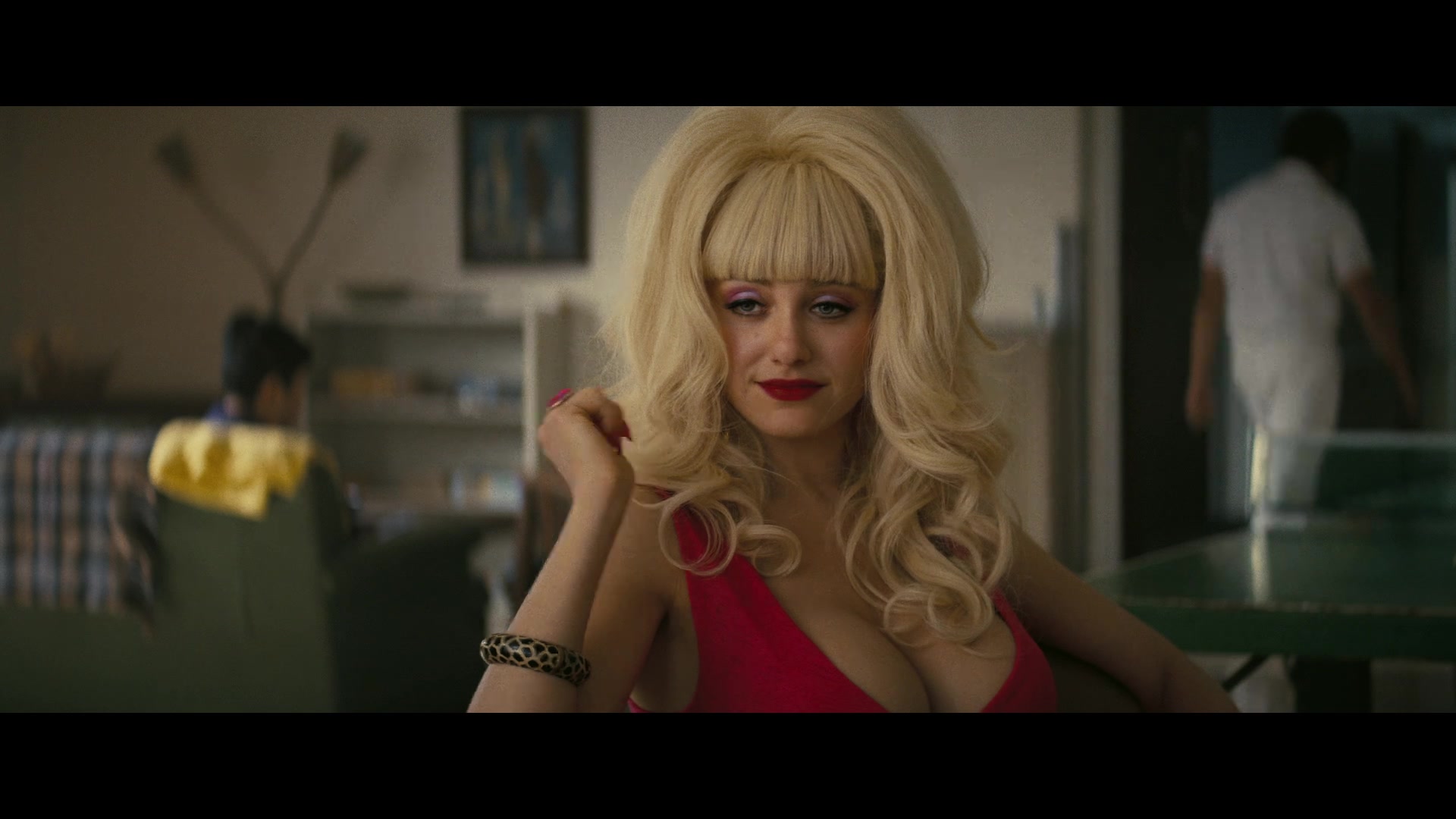 Angelyne_S01E01_Dream_Machine_1080p_ERW_006370.jpg