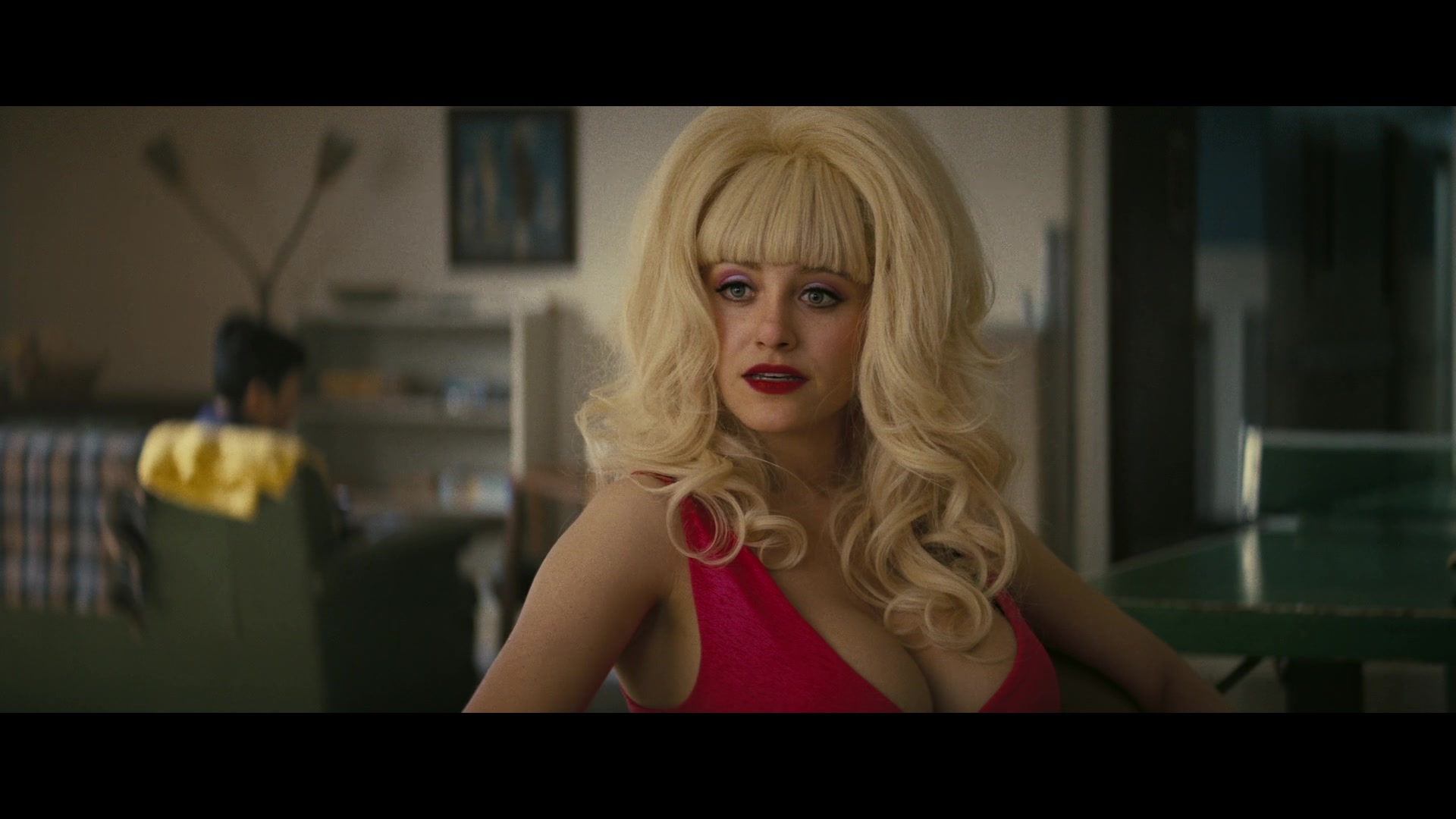 Angelyne_S01E01_Dream_Machine_1080p_ERW_006379.jpg