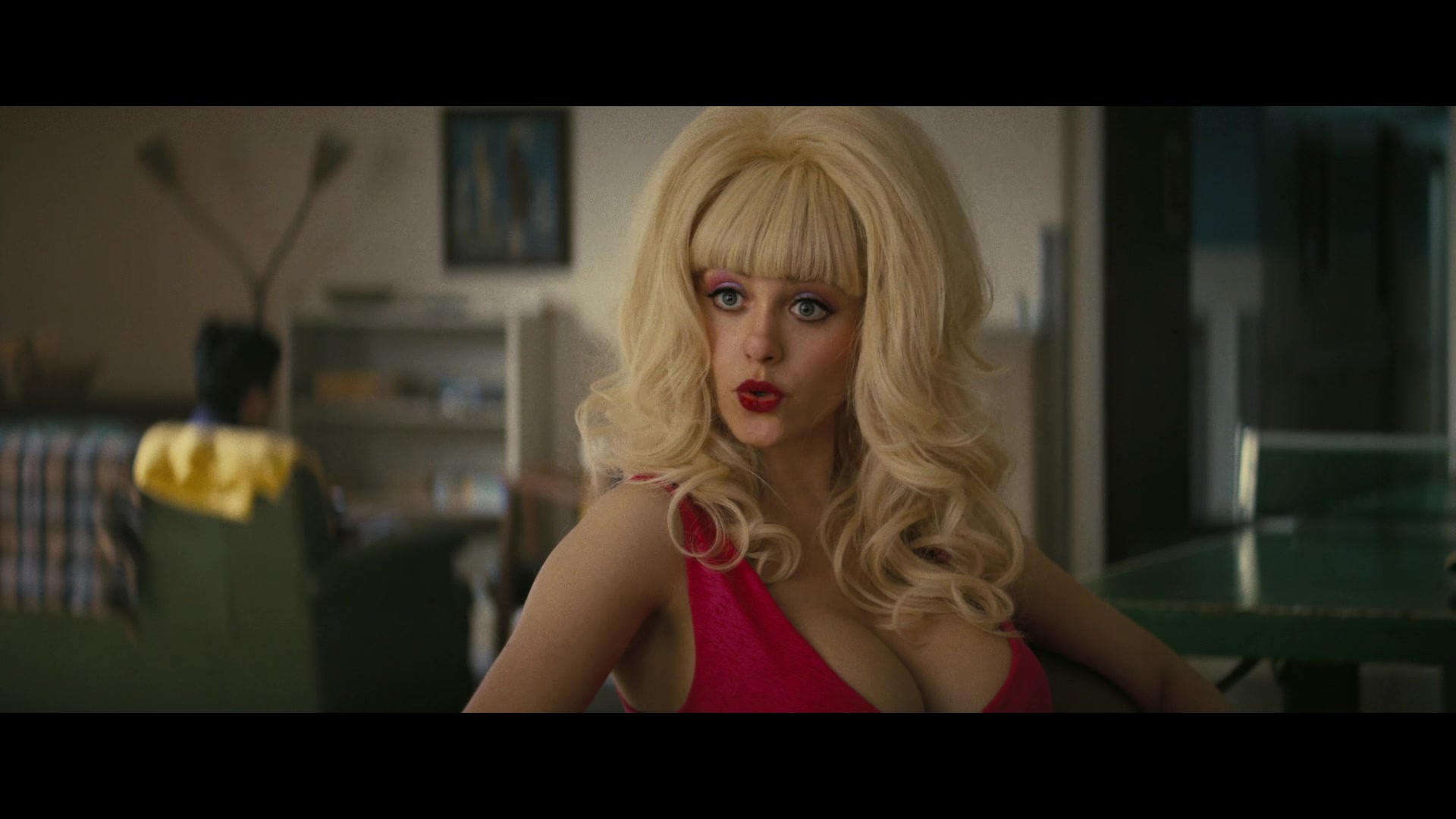 Angelyne_S01E01_Dream_Machine_1080p_ERW_006402.jpg