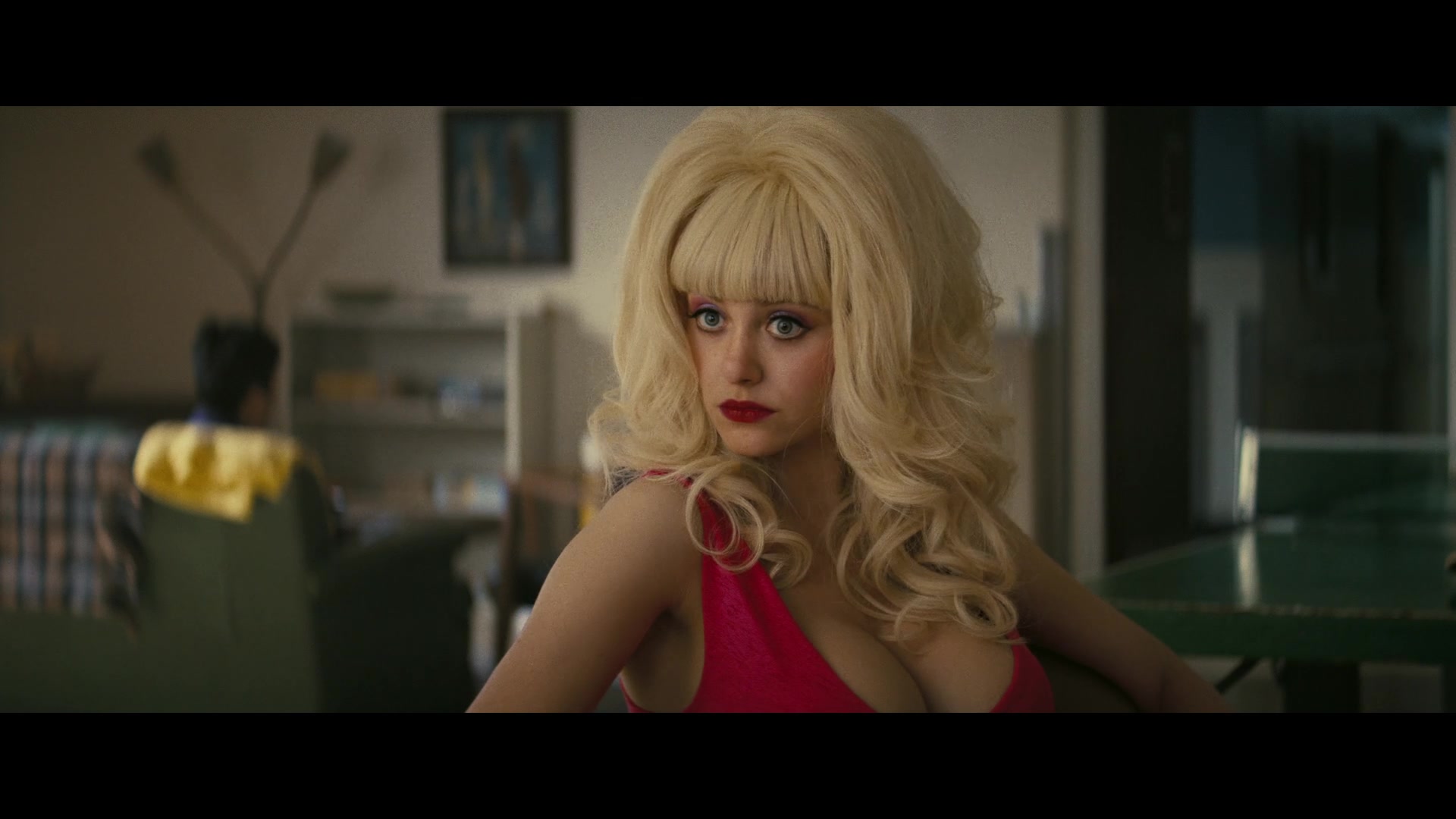 Angelyne_S01E01_Dream_Machine_1080p_ERW_006404.jpg