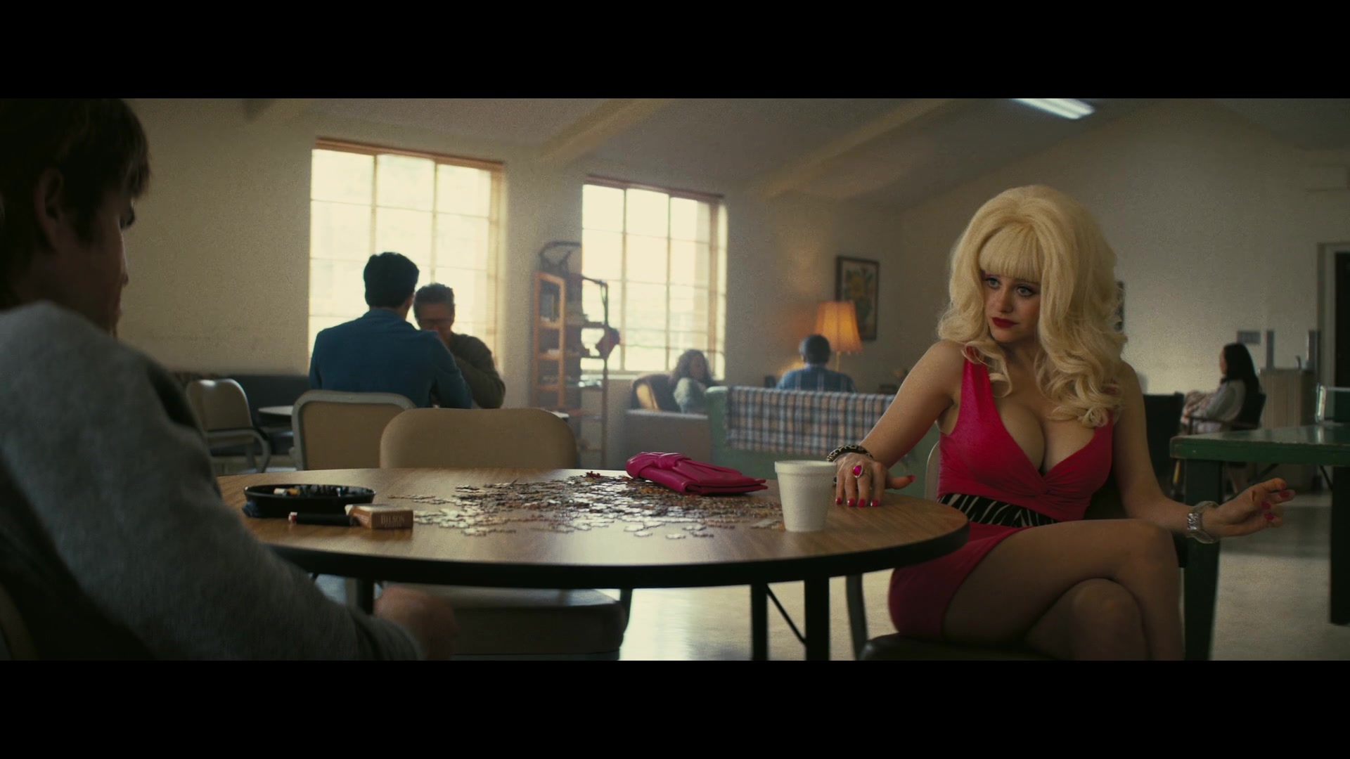 Angelyne_S01E01_Dream_Machine_1080p_ERW_006448.jpg