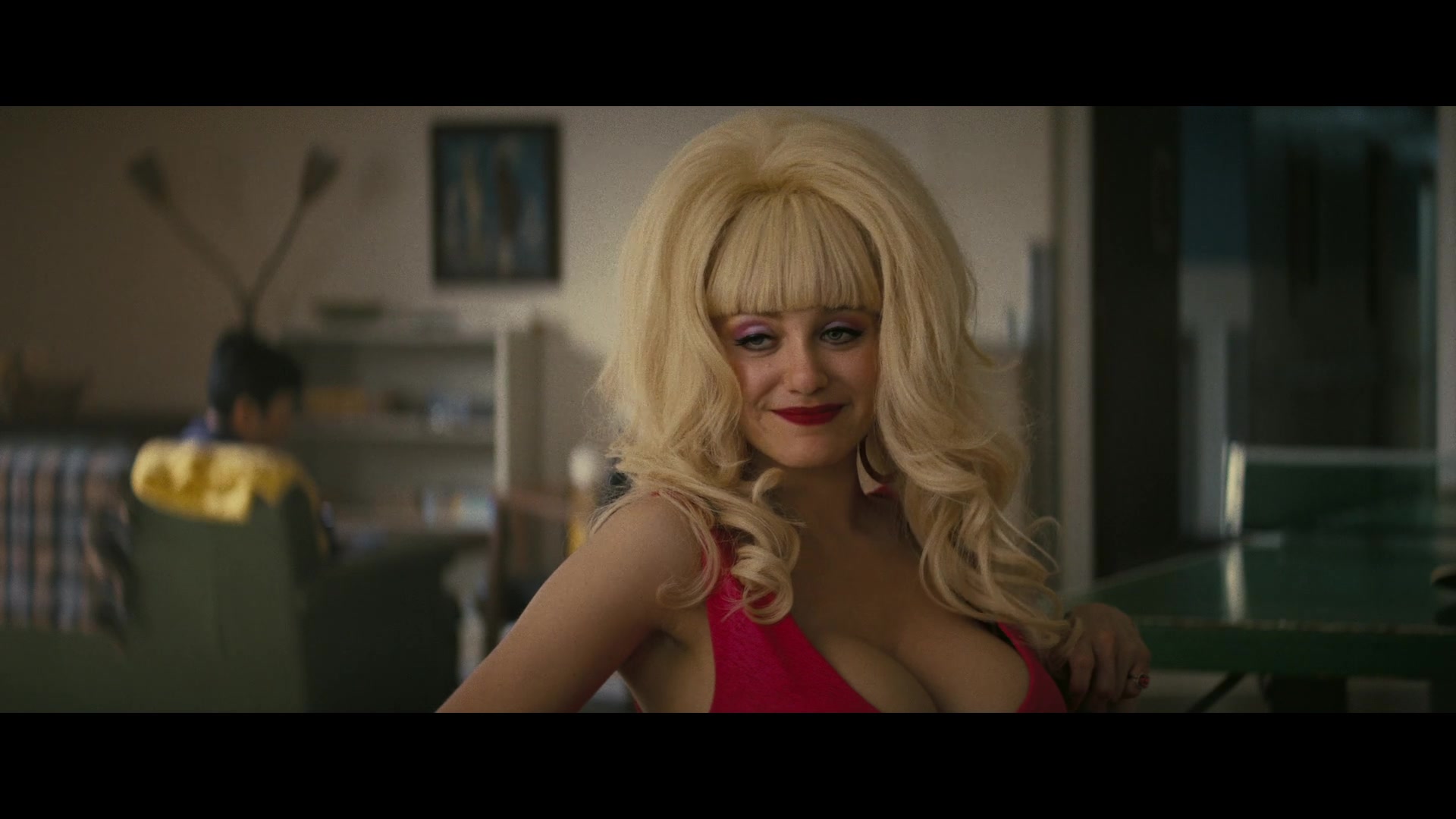 Angelyne_S01E01_Dream_Machine_1080p_ERW_006590.jpg