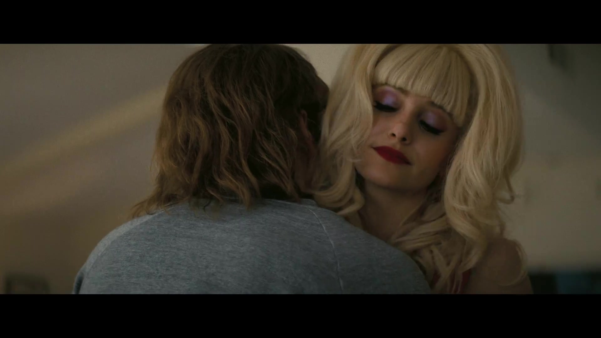 Angelyne_S01E01_Dream_Machine_1080p_ERW_006624.jpg