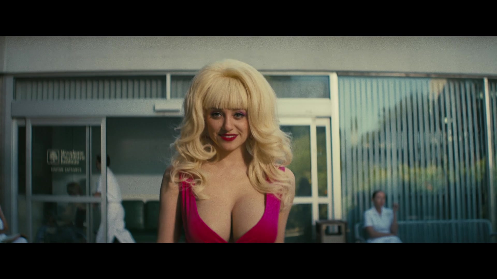 Angelyne_S01E01_Dream_Machine_1080p_ERW_006691.jpg