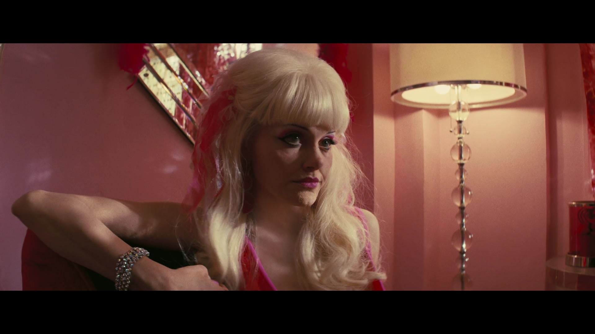 Angelyne_S01E01_Dream_Machine_1080p_ERW_006948.jpg