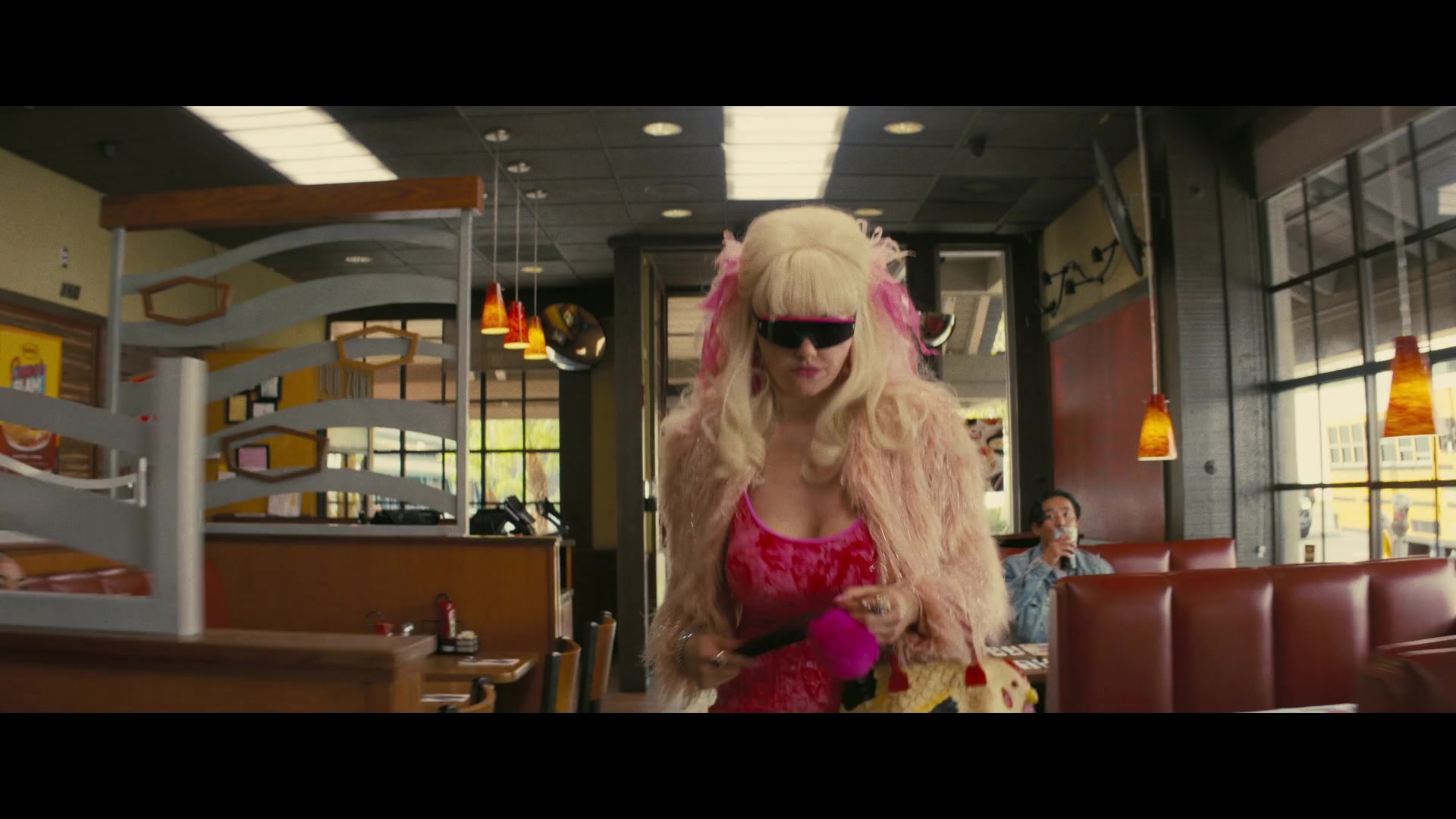Angelyne_S01E02_Gods_and_Fairies_1080p_ERW_000108.jpg