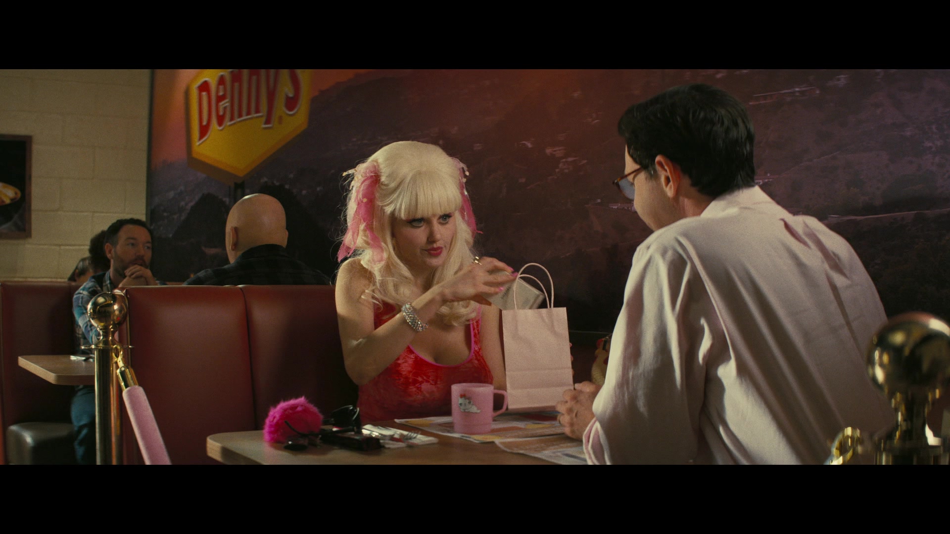 Angelyne_S01E02_Gods_and_Fairies_1080p_ERW_000214.jpg
