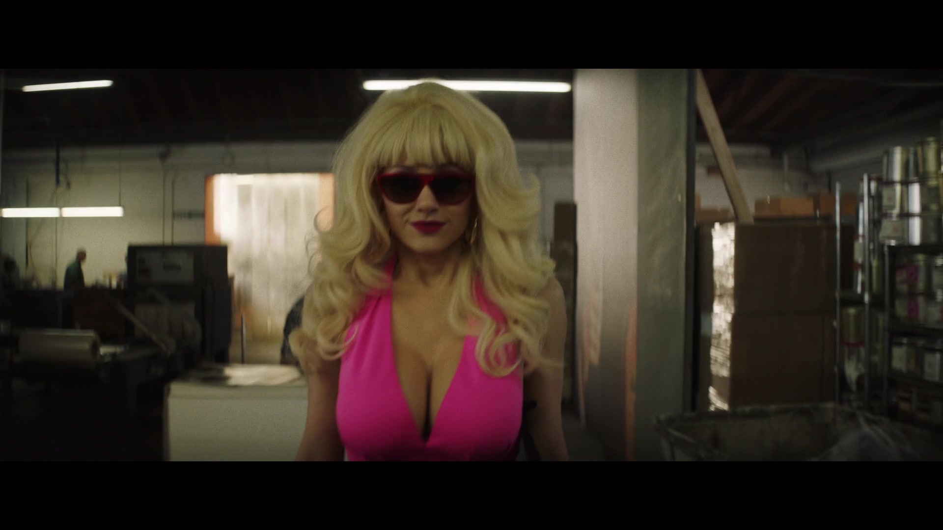 Angelyne_S01E02_Gods_and_Fairies_1080p_ERW_000823.jpg