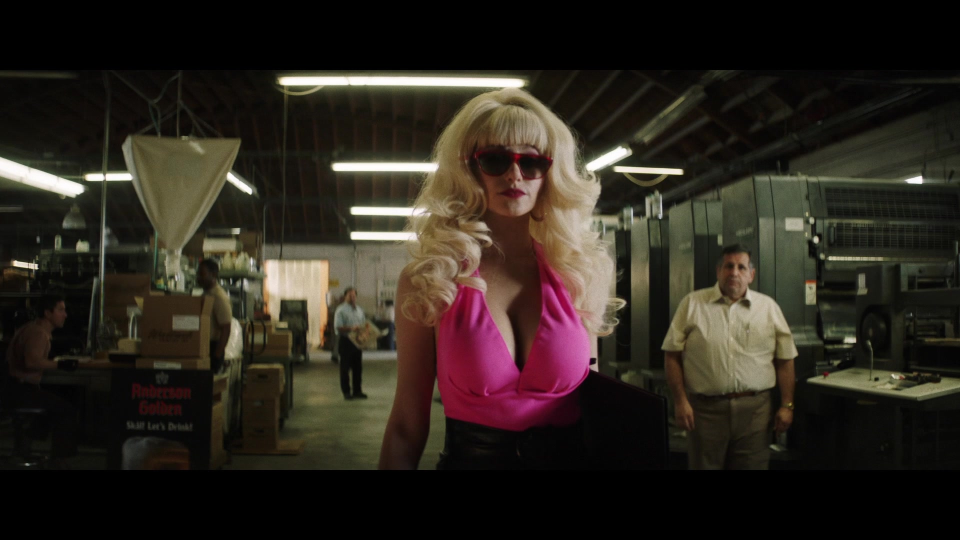 Angelyne_S01E02_Gods_and_Fairies_1080p_ERW_000847.jpg