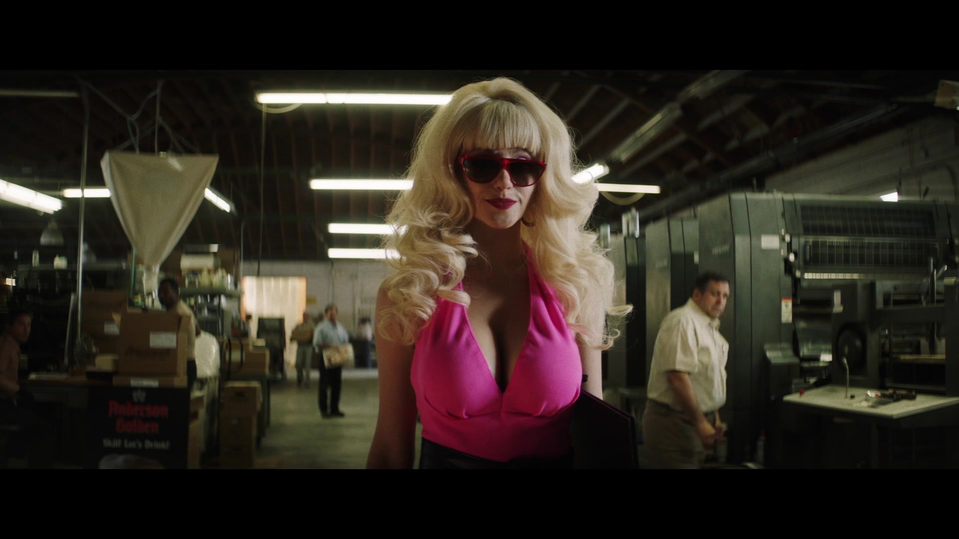 Angelyne_S01E02_Gods_and_Fairies_1080p_ERW_000852.jpg