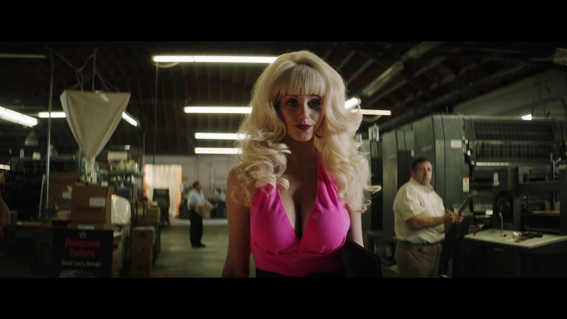 Angelyne_S01E02_Gods_and_Fairies_1080p_ERW_000890.jpg