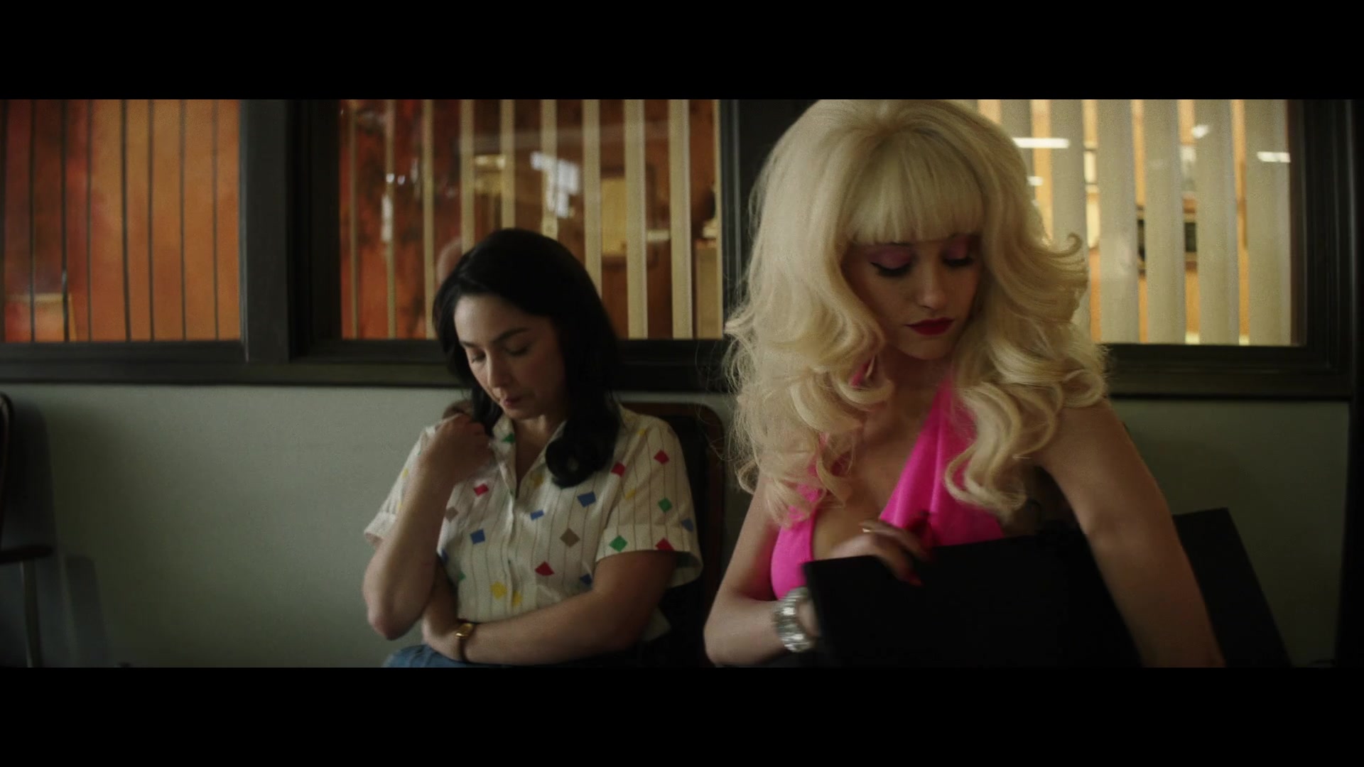 Angelyne_S01E02_Gods_and_Fairies_1080p_ERW_000940.jpg
