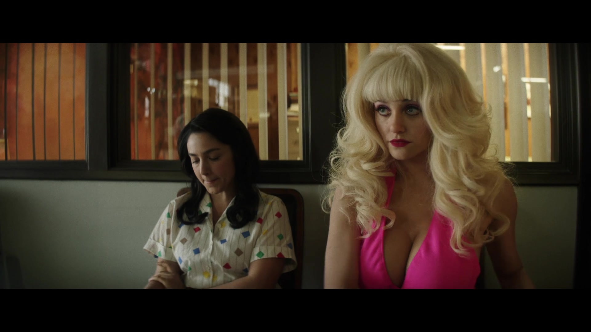 Angelyne_S01E02_Gods_and_Fairies_1080p_ERW_000942.jpg