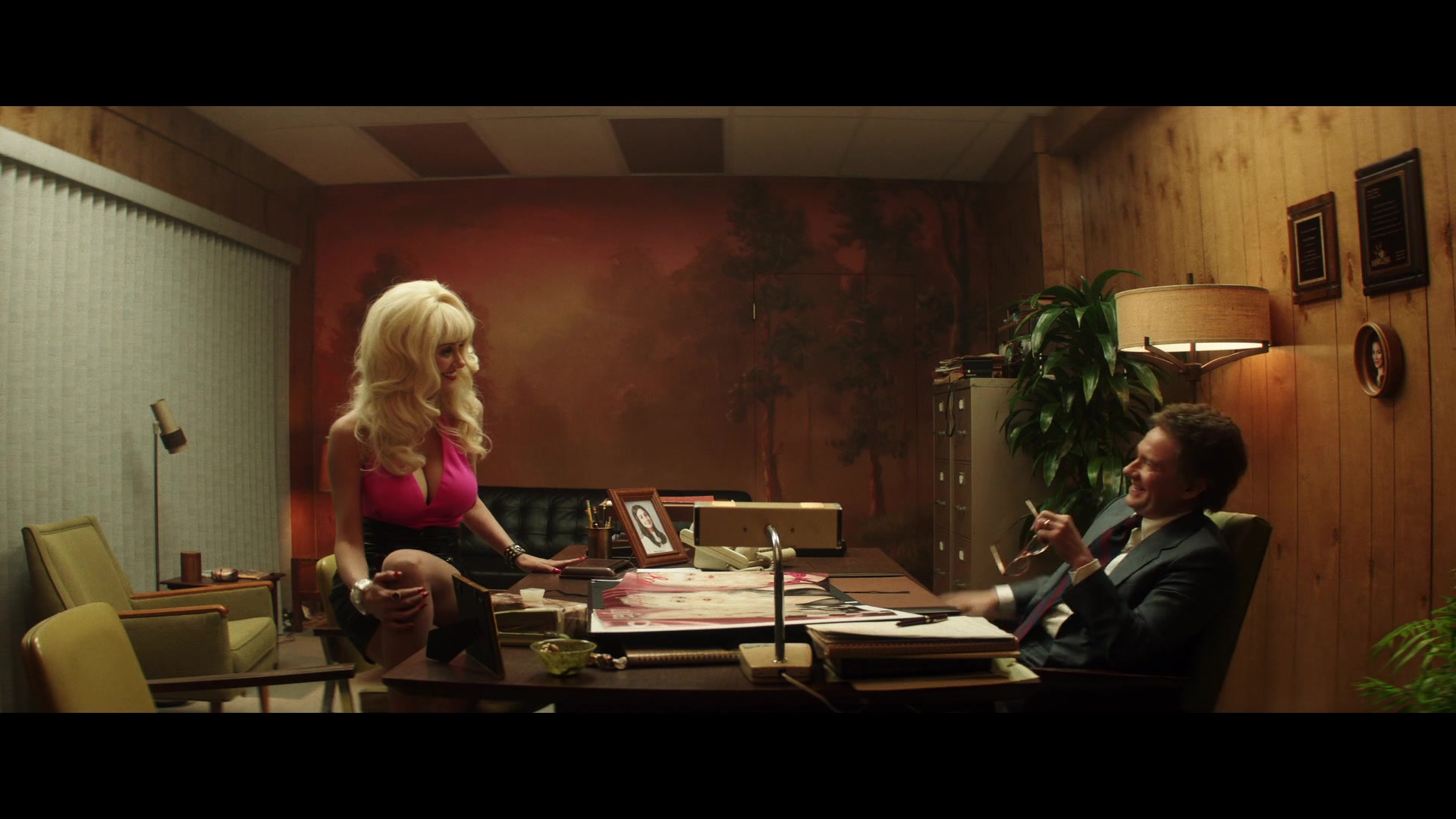 Angelyne_S01E02_Gods_and_Fairies_1080p_ERW_001172.jpg