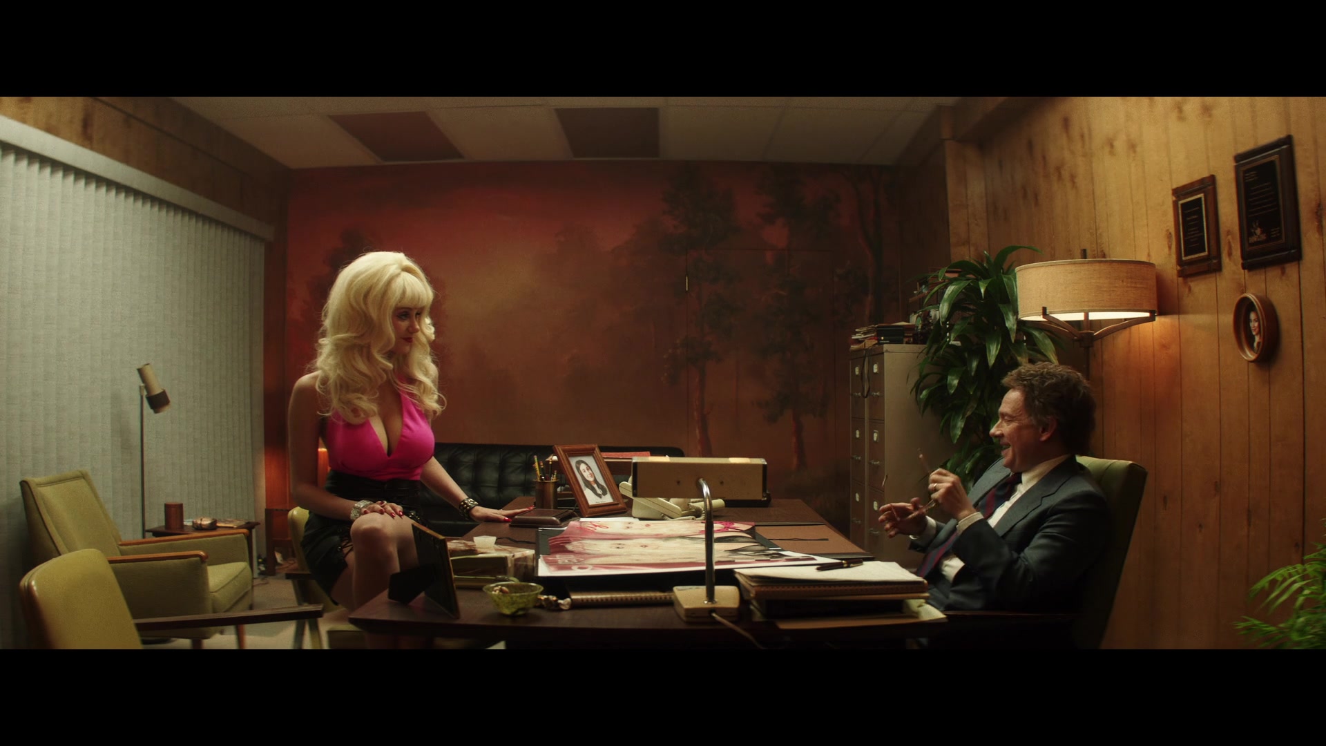 Angelyne_S01E02_Gods_and_Fairies_1080p_ERW_001184.jpg