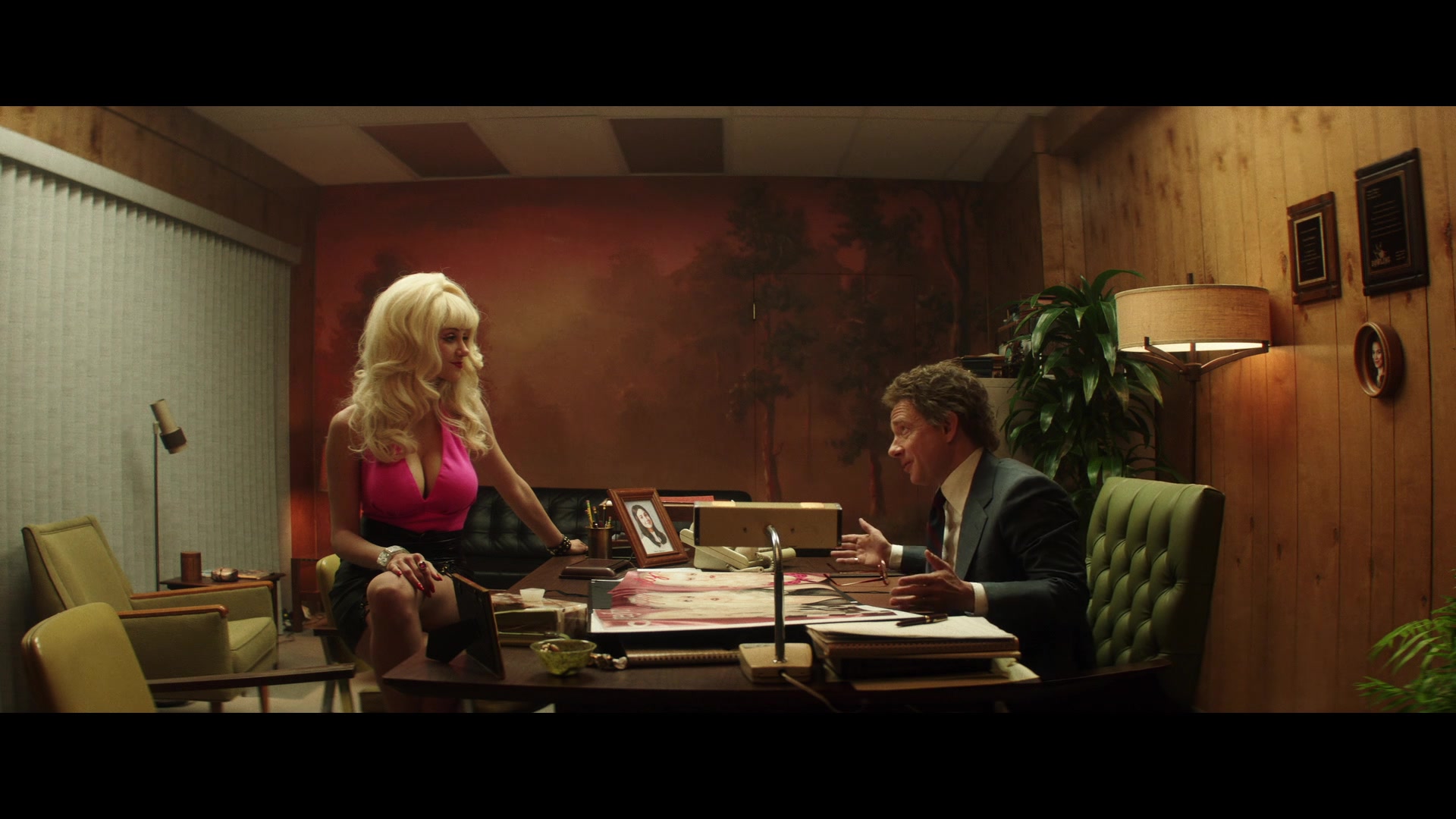 Angelyne_S01E02_Gods_and_Fairies_1080p_ERW_001301.jpg