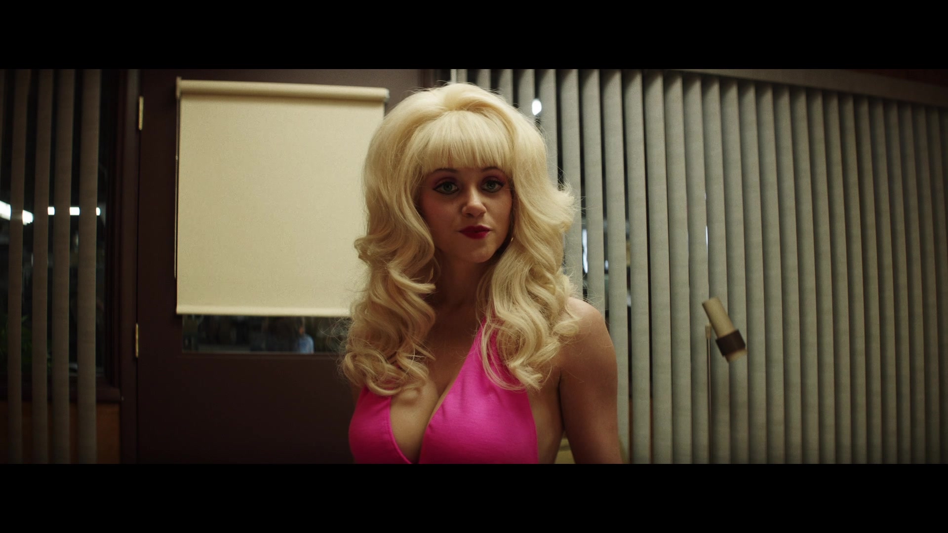 Angelyne_S01E02_Gods_and_Fairies_1080p_ERW_001361.jpg