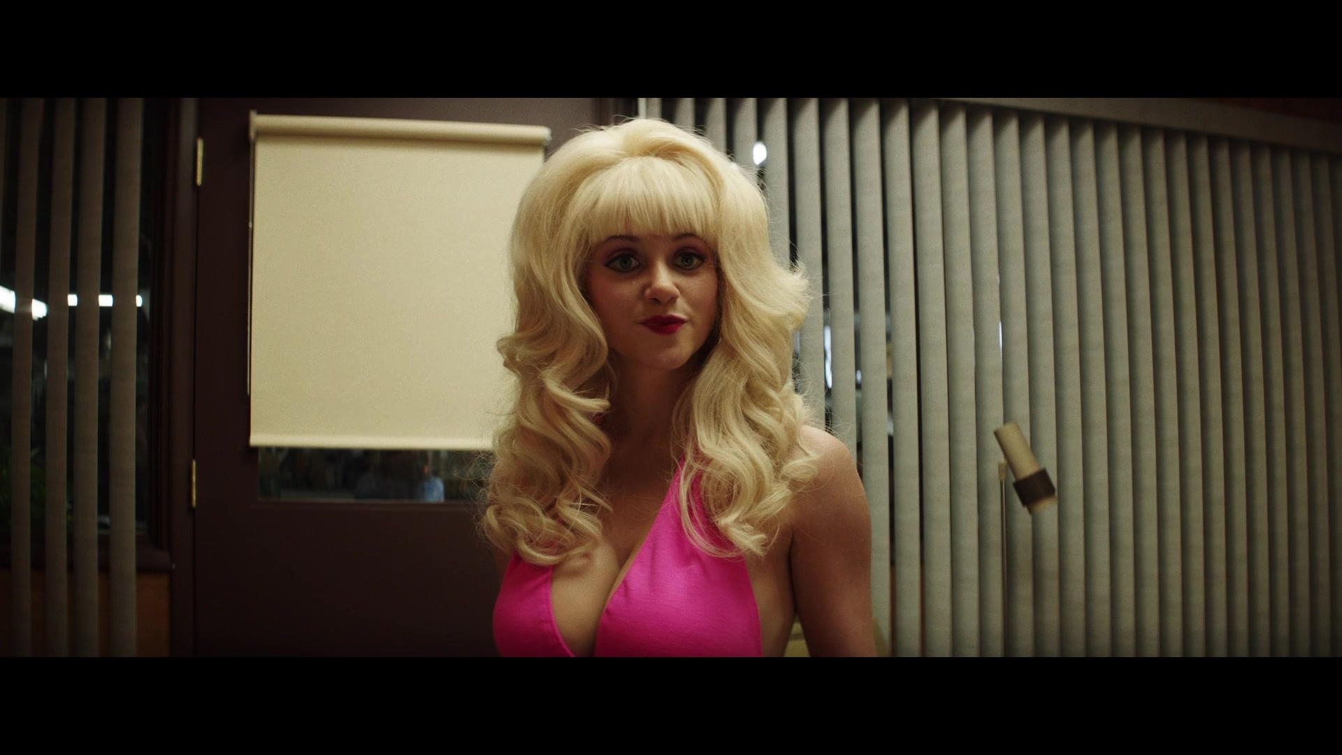 Angelyne_S01E02_Gods_and_Fairies_1080p_ERW_001363.jpg