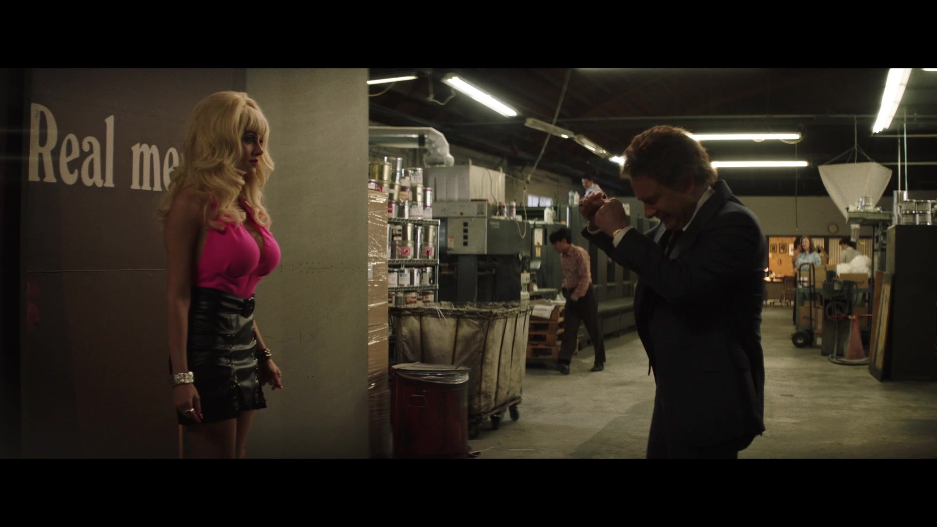 Angelyne_S01E02_Gods_and_Fairies_1080p_ERW_001460.jpg