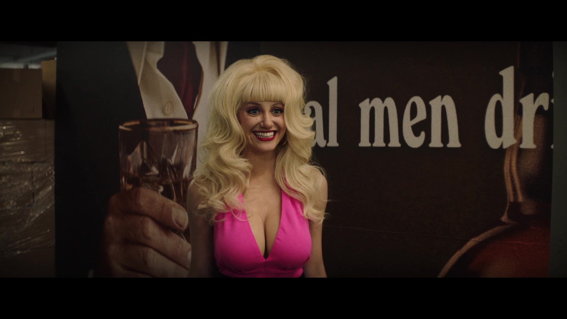 Angelyne_S01E02_Gods_and_Fairies_1080p_ERW_001500.jpg