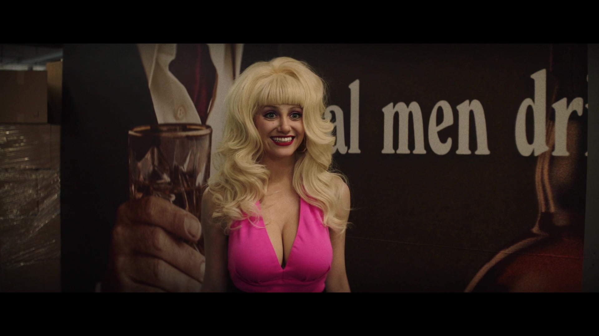 Angelyne_S01E02_Gods_and_Fairies_1080p_ERW_001507.jpg