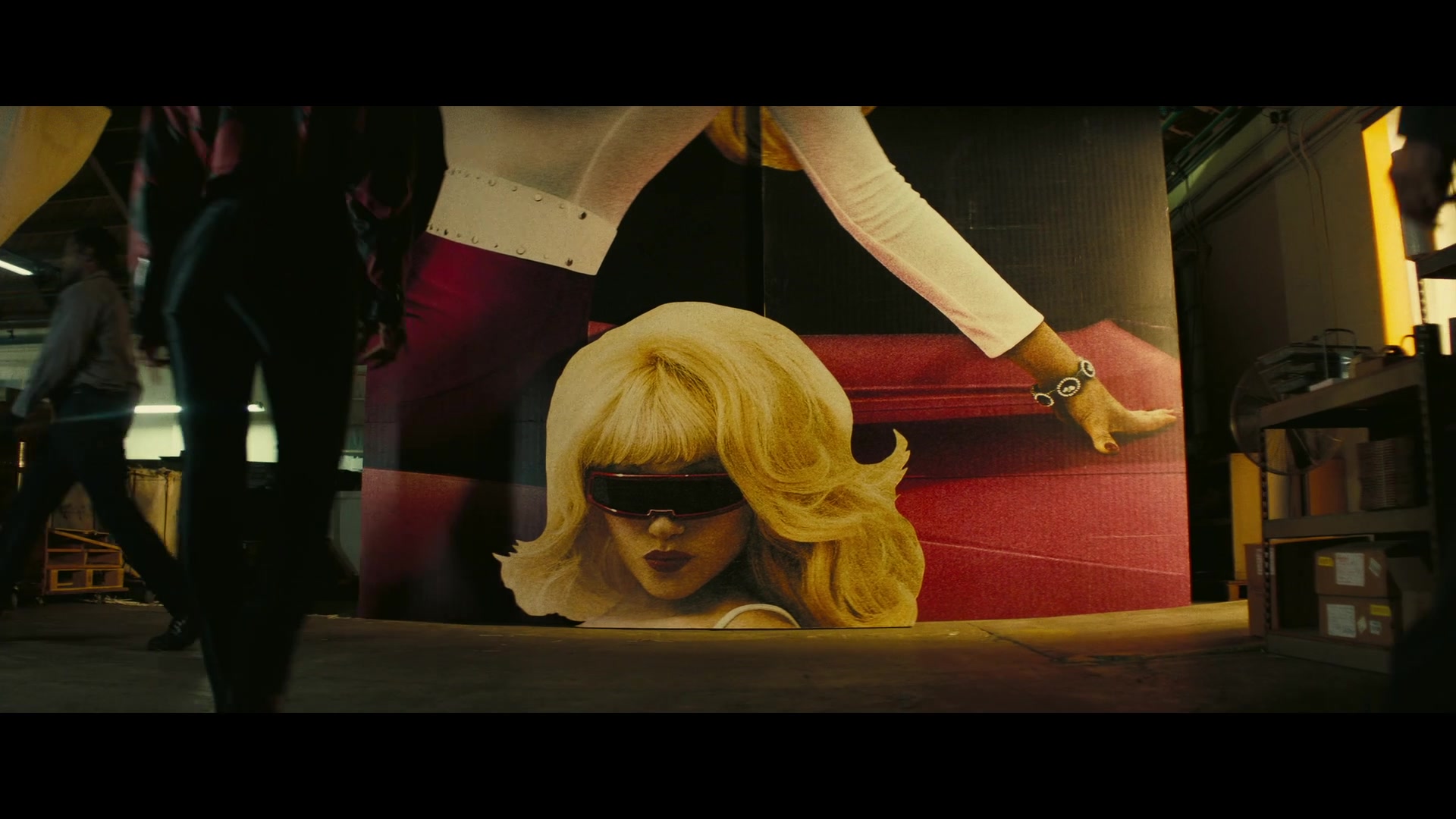 Angelyne_S01E02_Gods_and_Fairies_1080p_ERW_002005.jpg