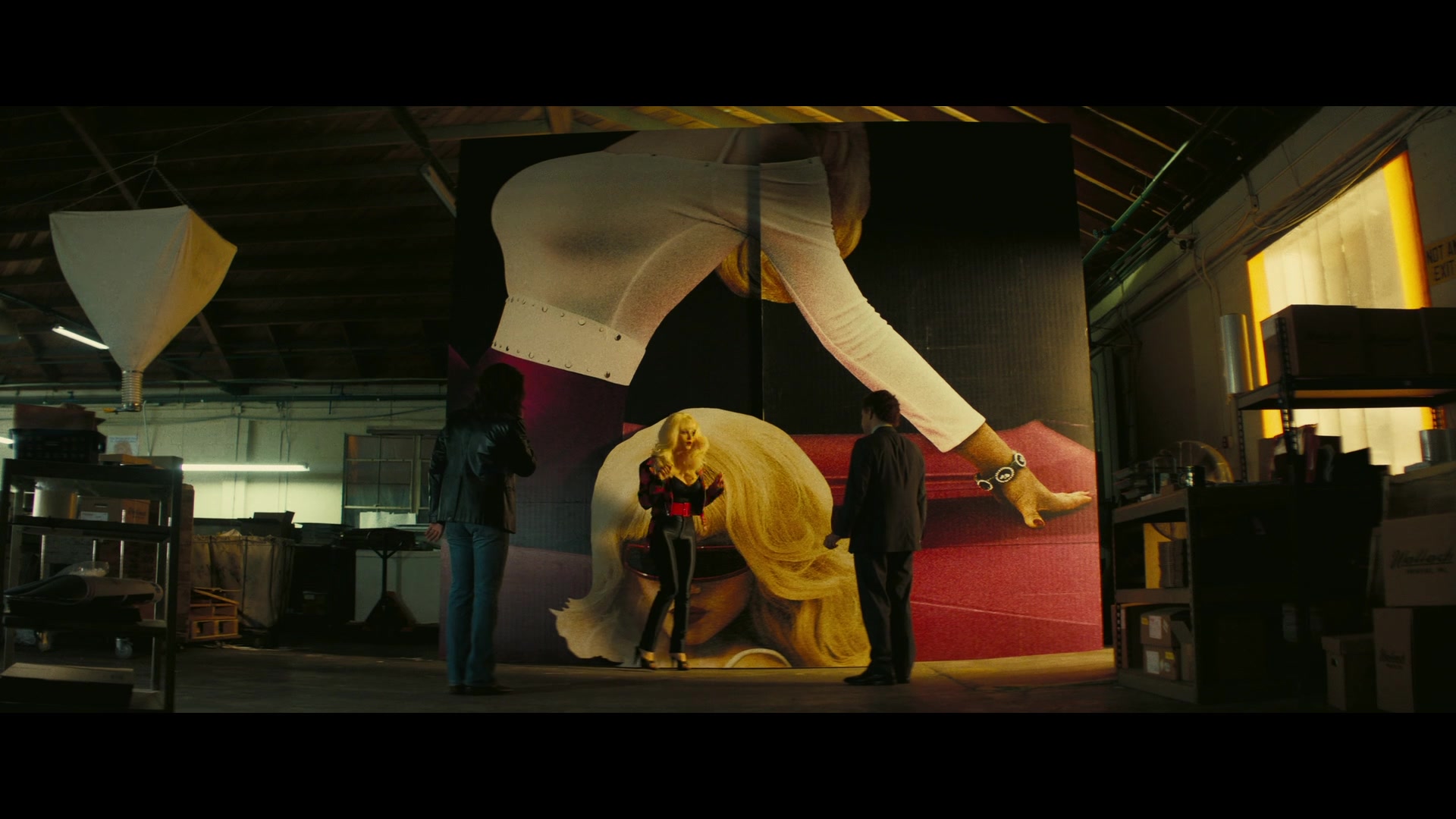 Angelyne_S01E02_Gods_and_Fairies_1080p_ERW_002025.jpg