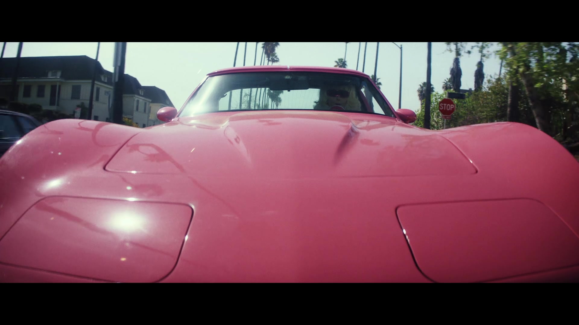 Angelyne_S01E02_Gods_and_Fairies_1080p_ERW_002117.jpg