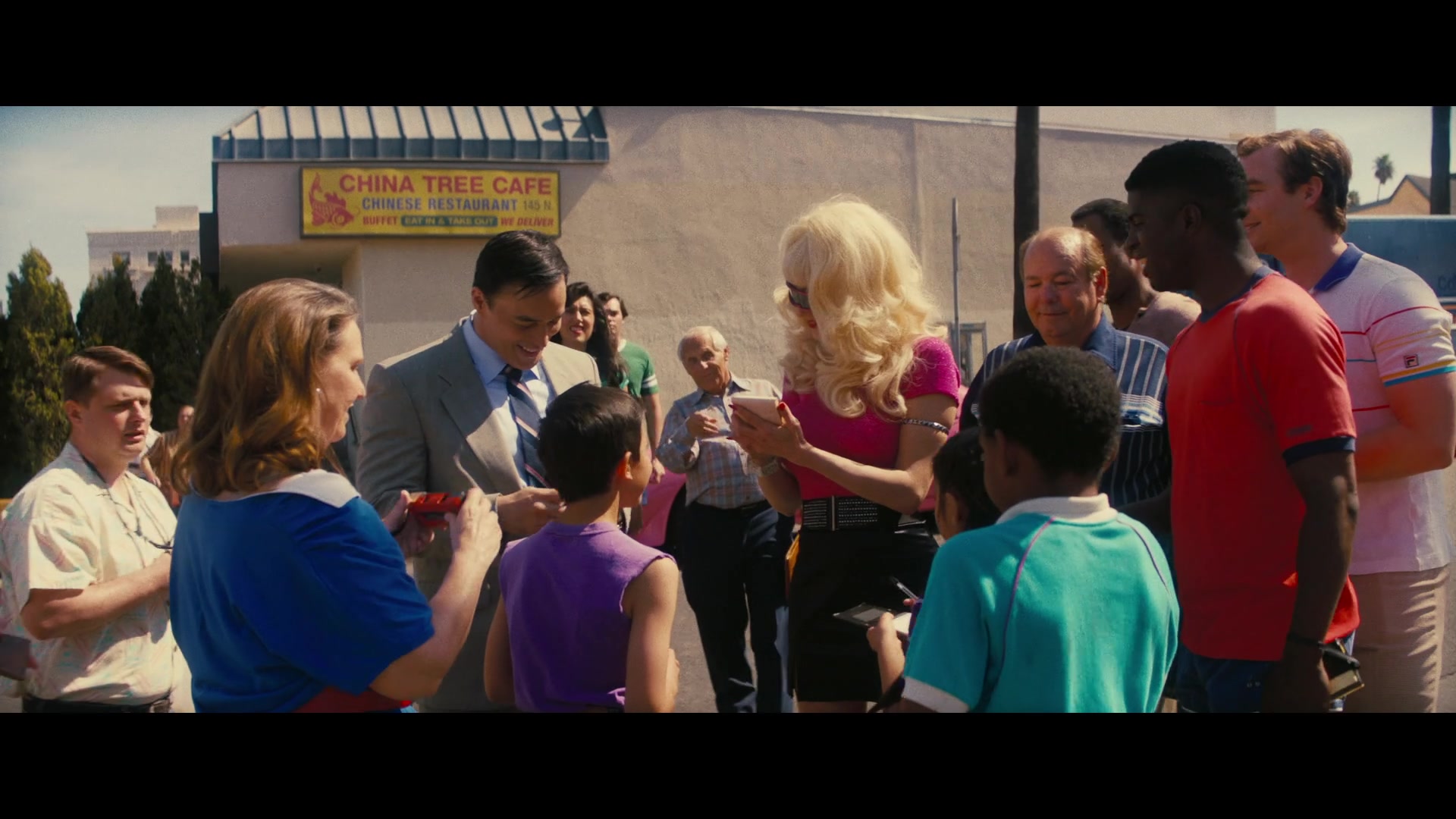 Angelyne_S01E02_Gods_and_Fairies_1080p_ERW_002249.jpg