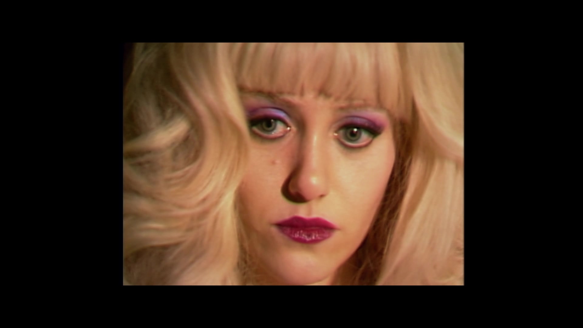 Angelyne_S01E02_Gods_and_Fairies_1080p_ERW_003251.jpg