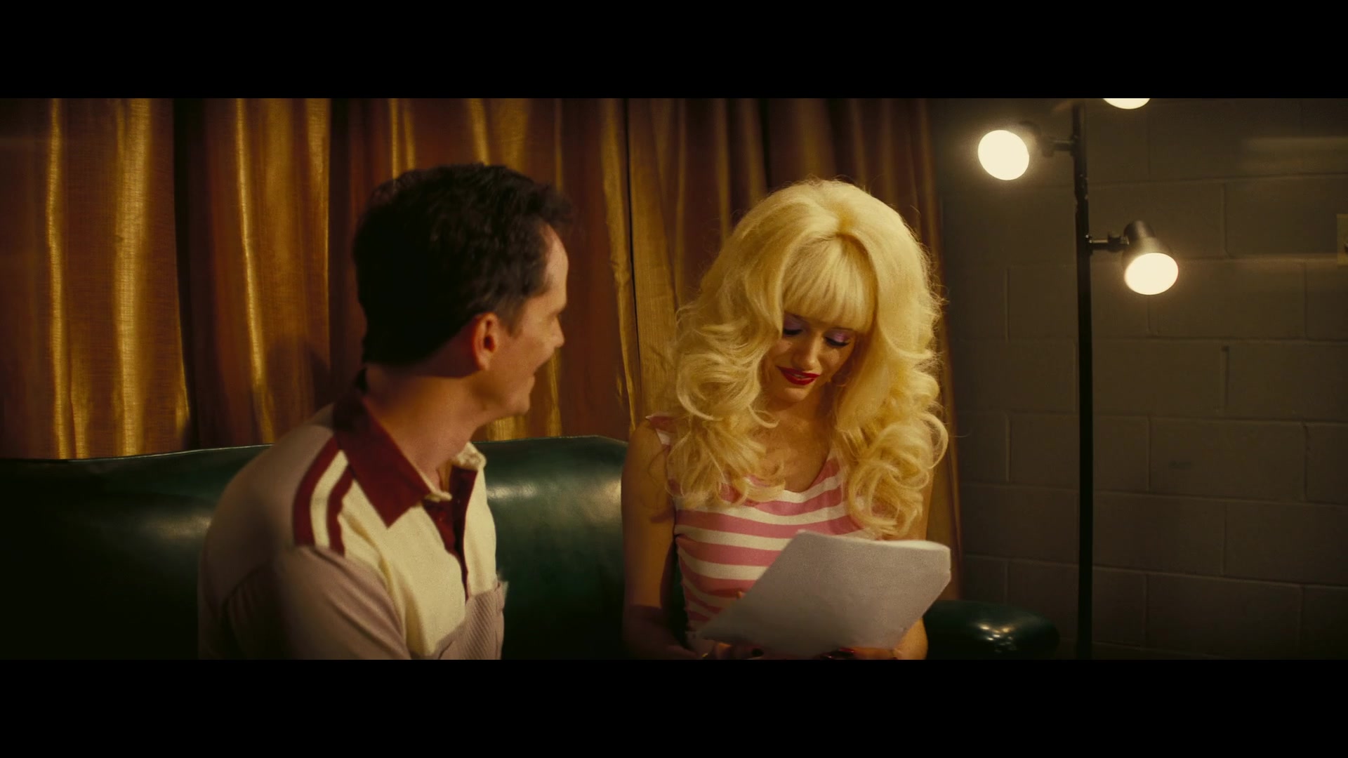 Angelyne_S01E02_Gods_and_Fairies_1080p_ERW_003351.jpg